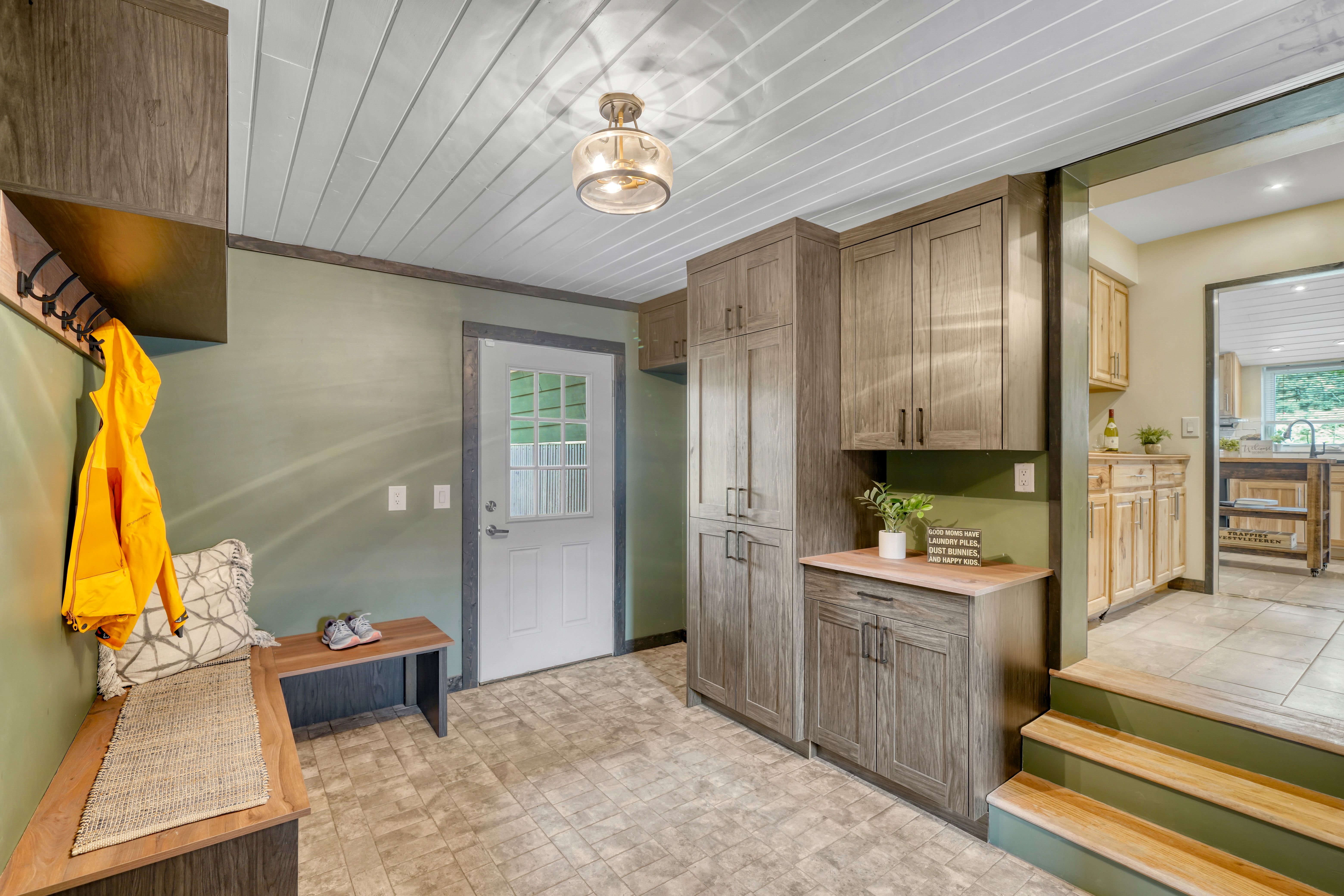  Remodeled Beaver Lakes Chalet with Lake & Mountain Views - 物件實景