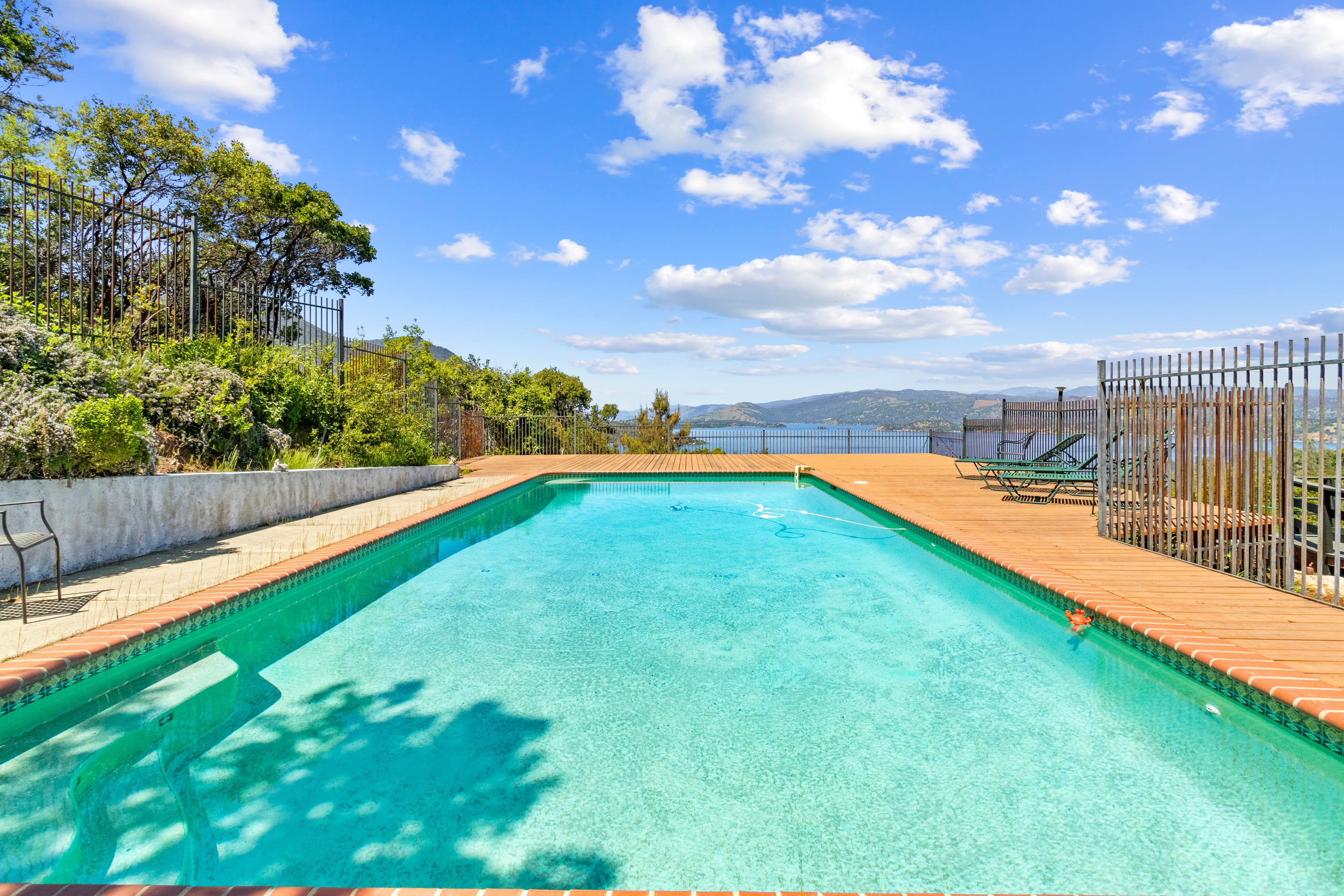  4805 Hawaina Way - 物件實景