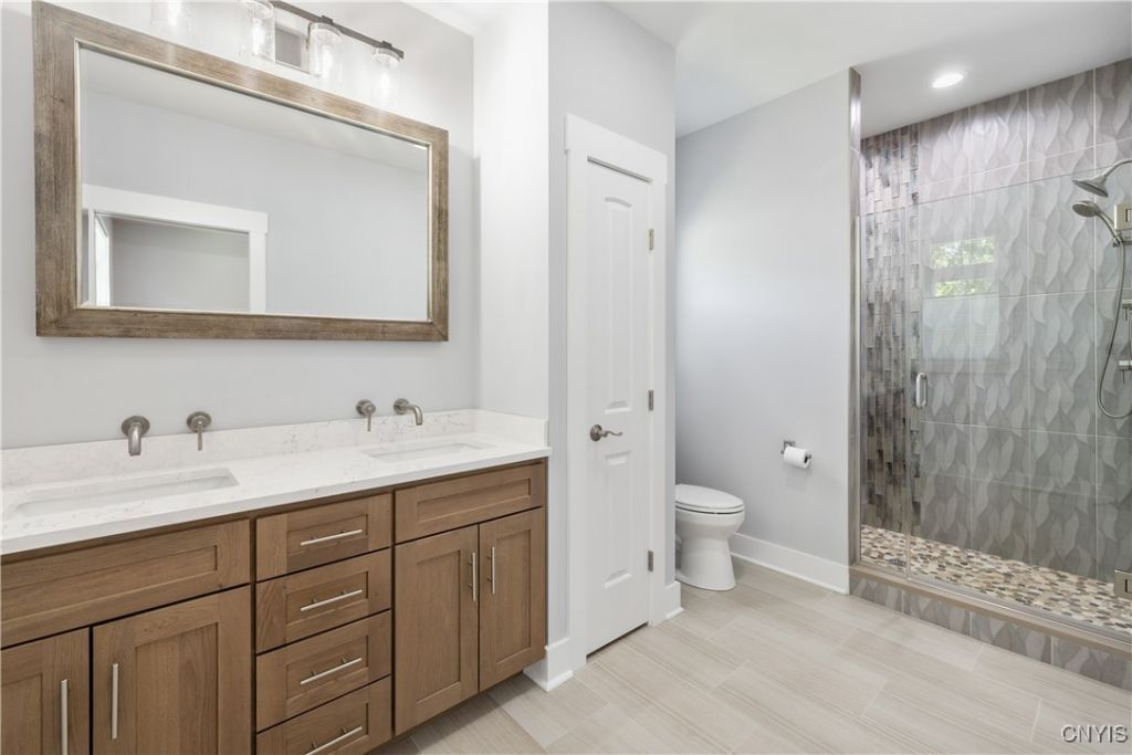 Baldwinsville, New York, 13027, United States, 3 Bedrooms Bedrooms, ,3 BathroomsBathrooms,Residential,For Sale,1933021