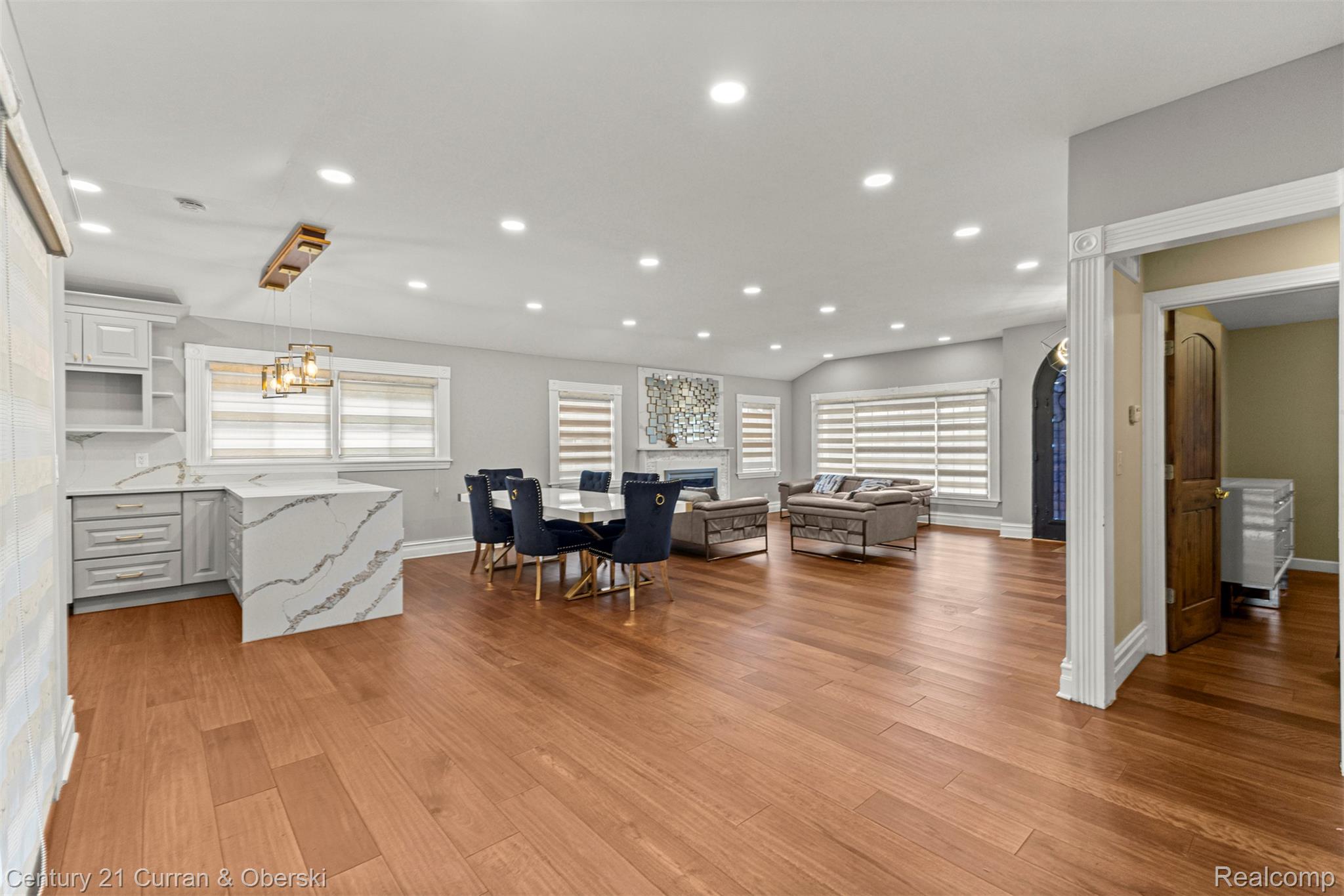 Dearborn Heights, Michigan, 48127, United States, 3 Bedrooms Bedrooms, ,3 BathroomsBathrooms,Residential,For Sale,1979966