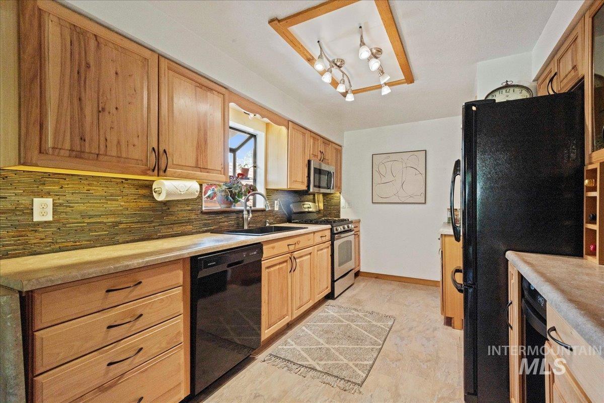 Boise, Idaho, 83706, United States, 3 Bedrooms Bedrooms, ,Residential,For Sale,2002231