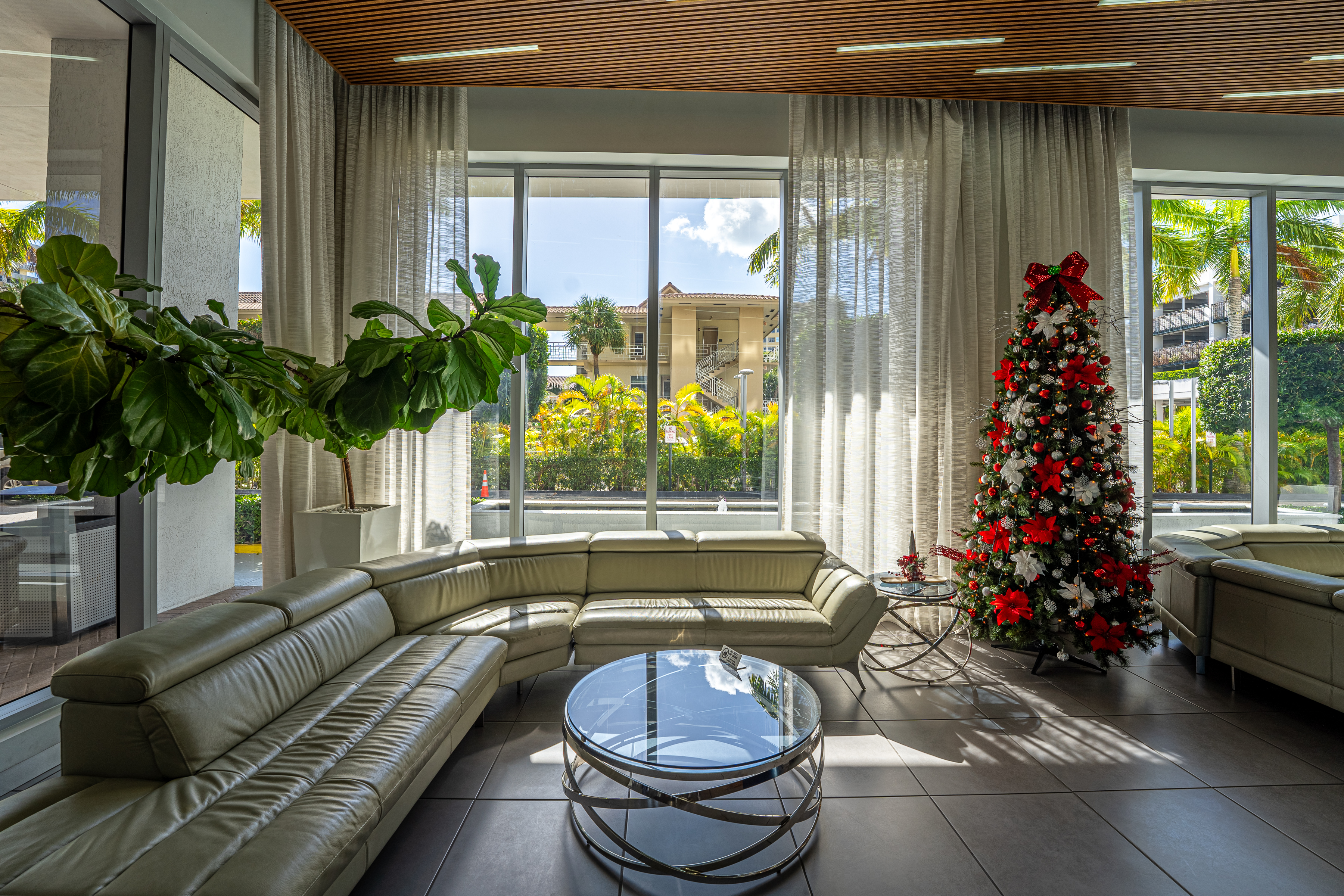  2602 E Hallandale Beach Blvd, Hallandale Beach, FL, 33009 - 物件實景
