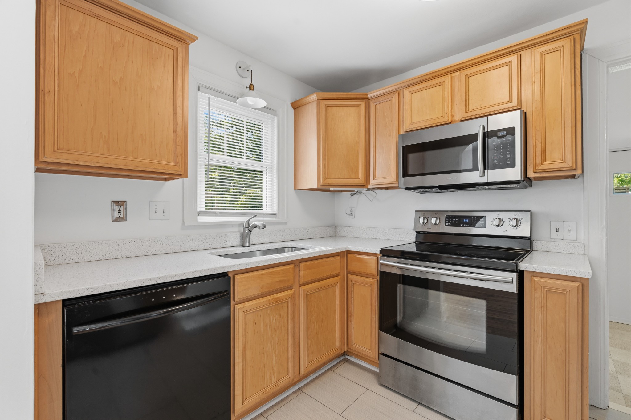  1003 Granada Ave, Nashville, TN, 37206 - 物件實景
