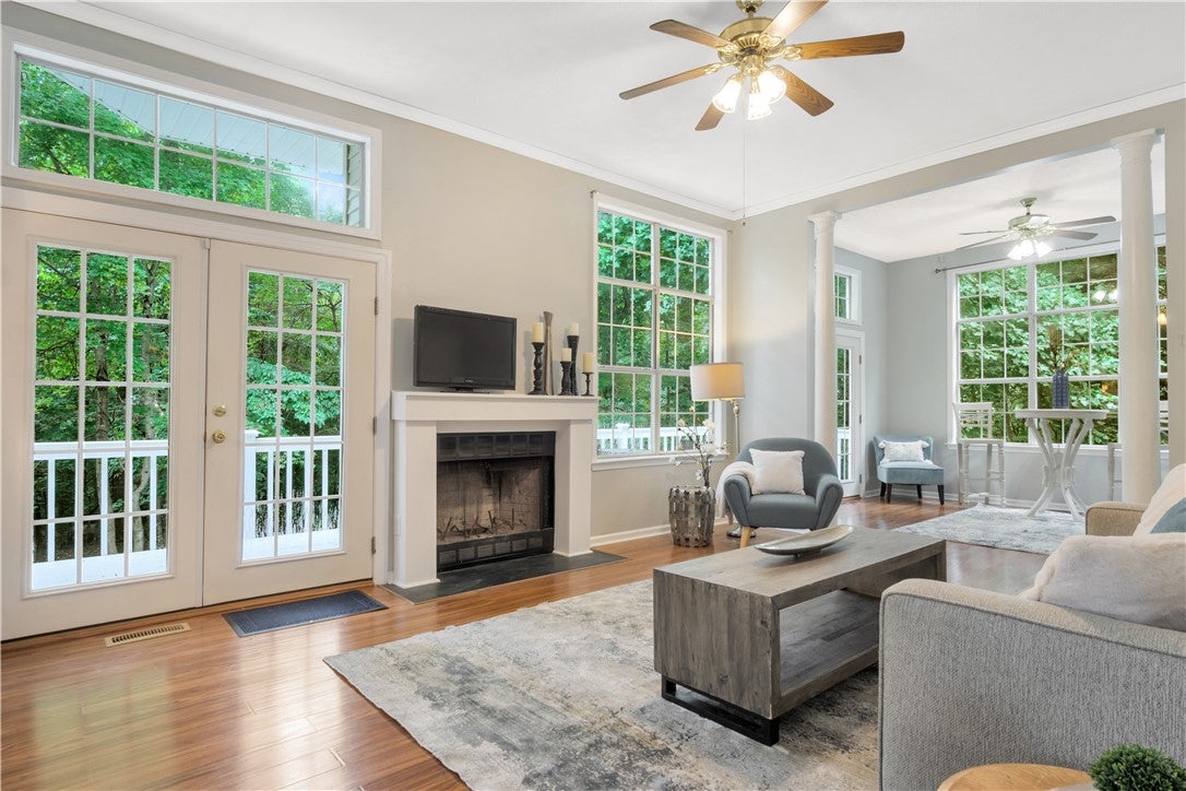 Williamsburg, Virginia, 23185, United States, 4 Bedrooms Bedrooms, ,3 BathroomsBathrooms,Residential,For Sale,1901513