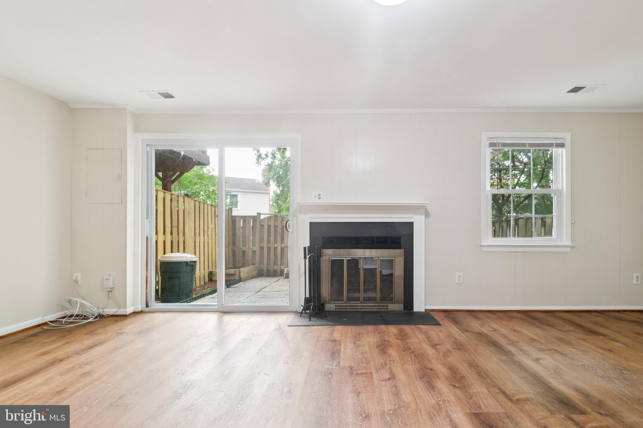 Gaithersburg, Maryland, 20878, United States, 3 Bedrooms Bedrooms, ,3 BathroomsBathrooms,Residential,For Sale,1889859