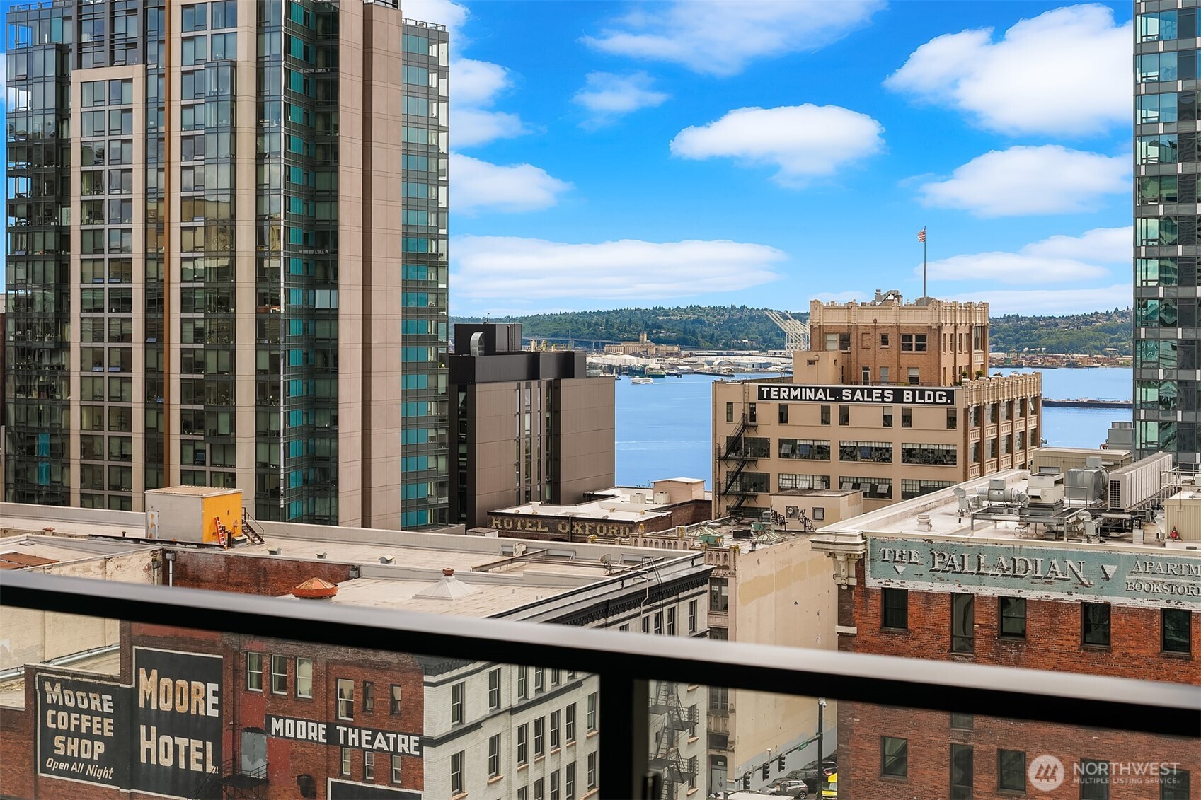 Seattle, Washington, 98101, United States, 1 Bedroom Bedrooms, ,1 BathroomBathrooms,Residential,For Sale,1873895