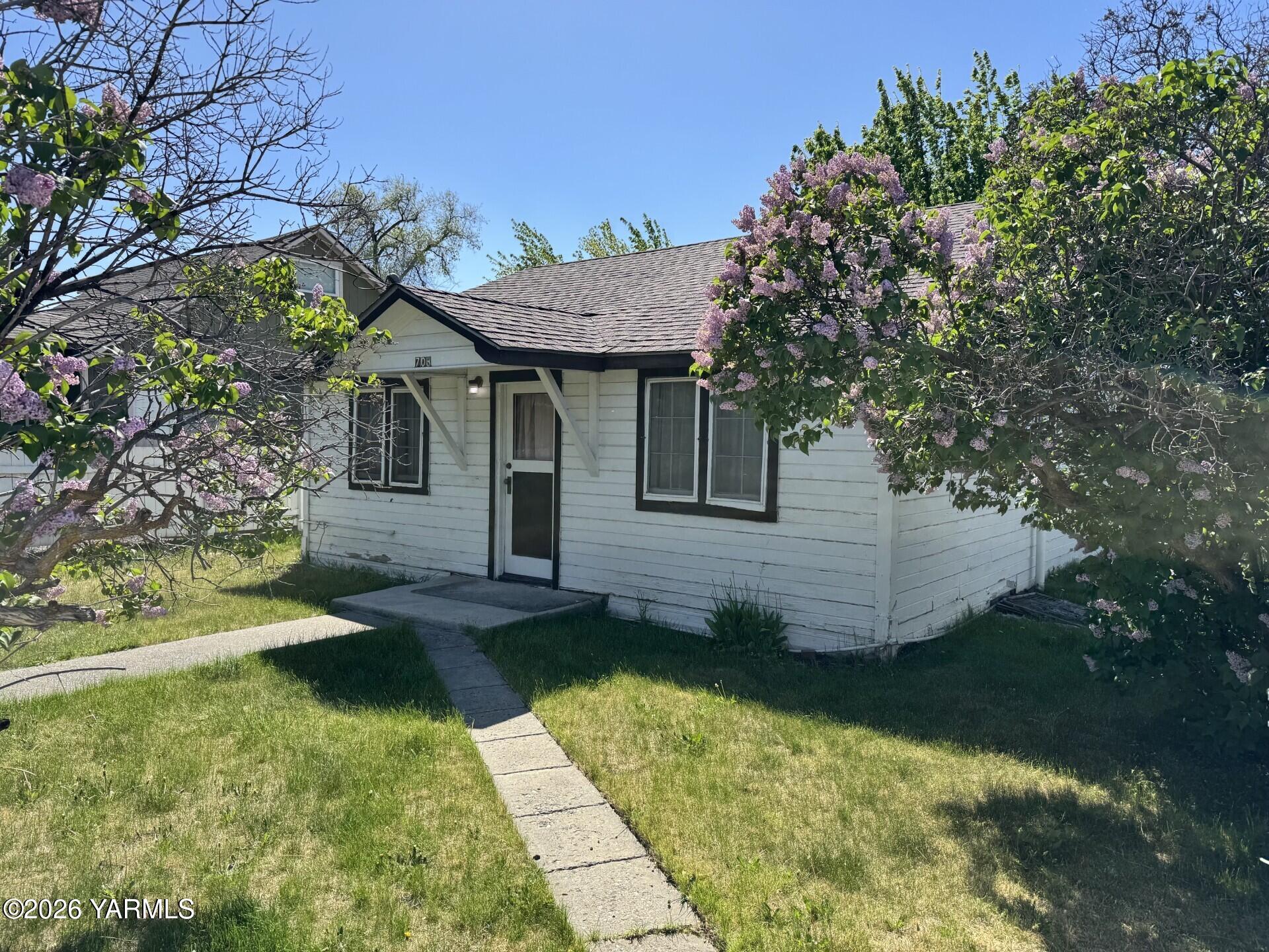 24th Ave, Yakima, WA 98902