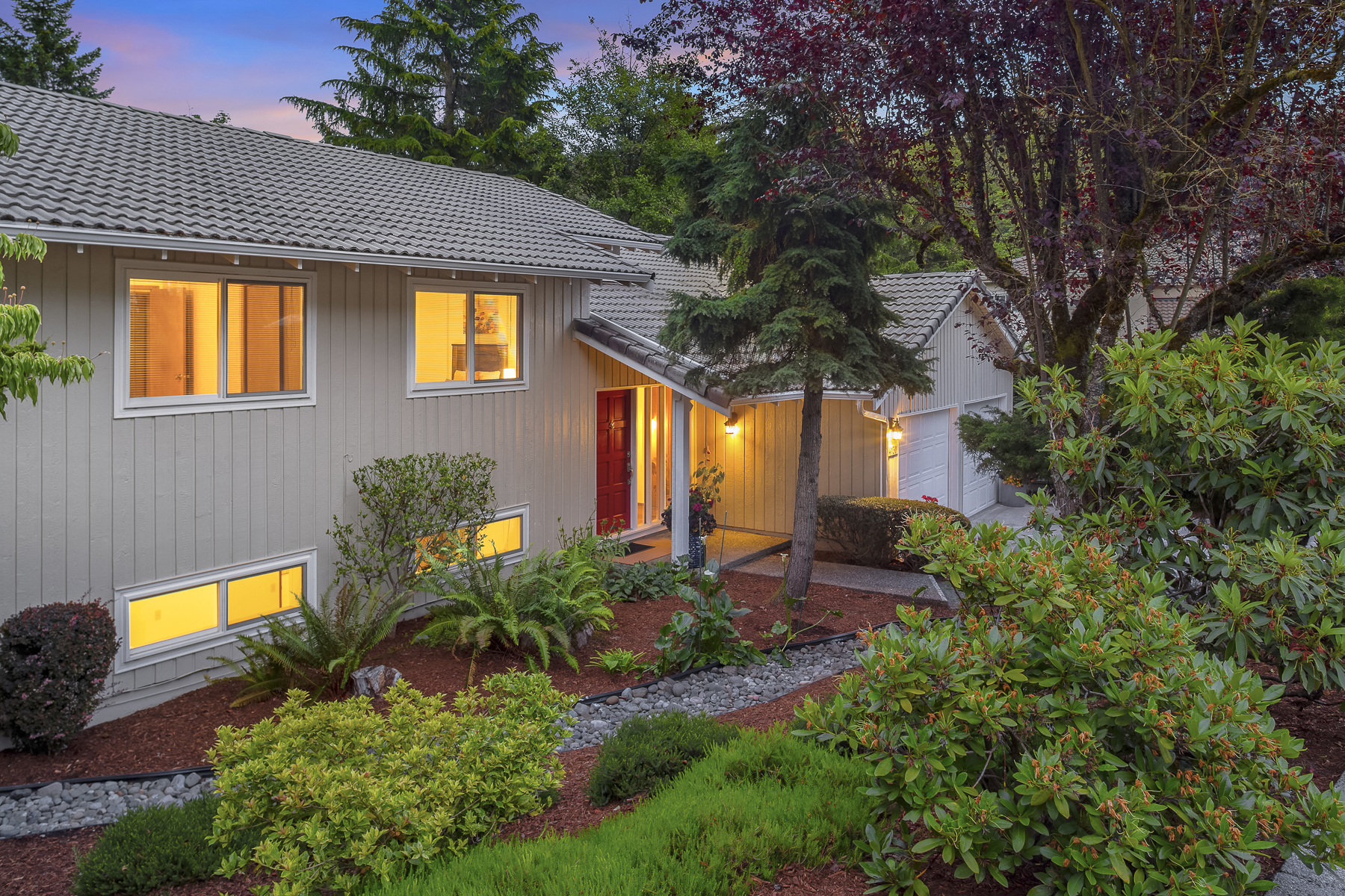  14130 SE 49th Place, Bellevue, WA 98006 - 物件實景