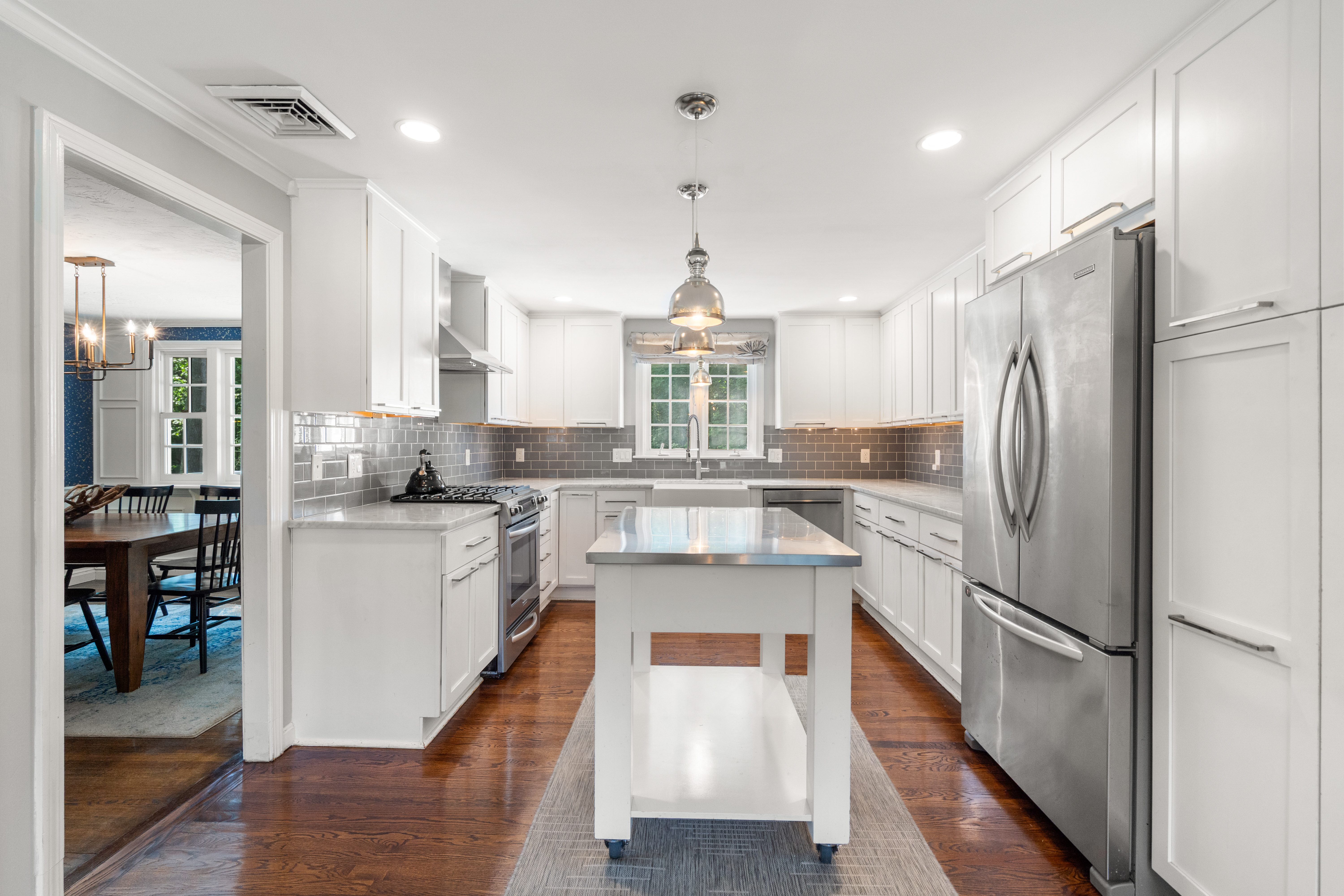  18 Hearthstone Cir, Wayland, MA, 01778 - 物件實景