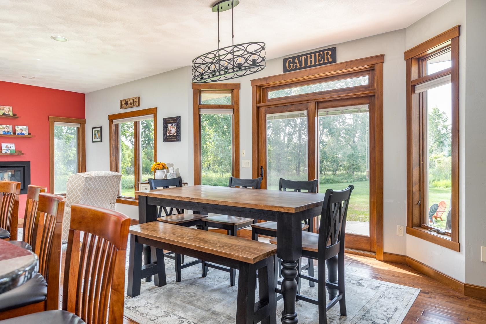 Appleton, Wisconsin, 54913, United States, 5 Bedrooms Bedrooms, ,4 BathroomsBathrooms,Residential,For Sale,1927956