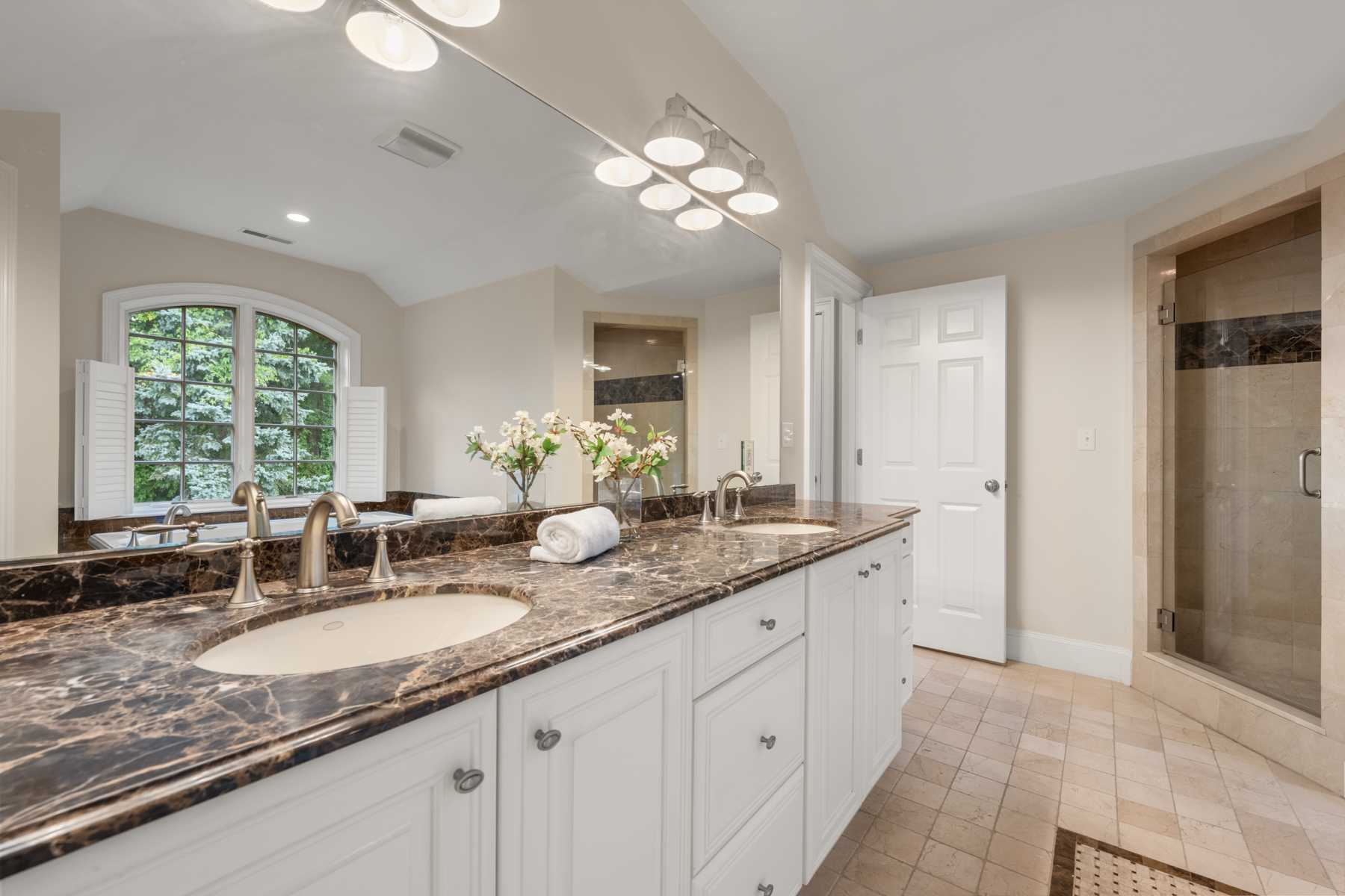  21 Westerly, Weston, MA, 02493 - 物件實景