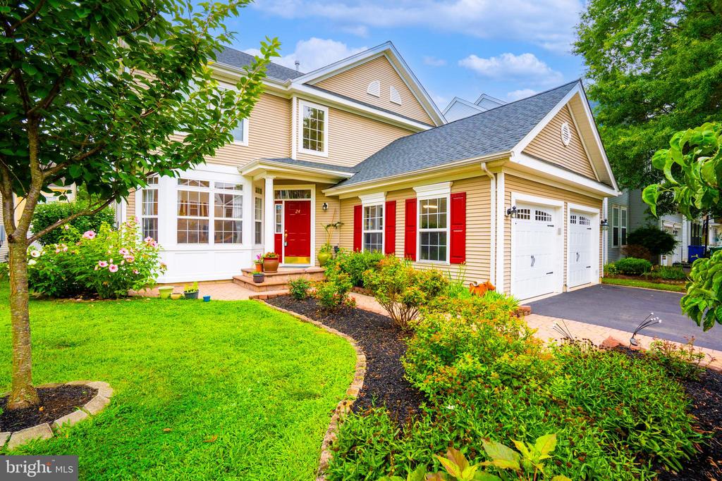 Plainsboro, New Jersey, 08536, United States, 4 Bedrooms Bedrooms, ,3 BathroomsBathrooms,Residential,For Sale,1900525