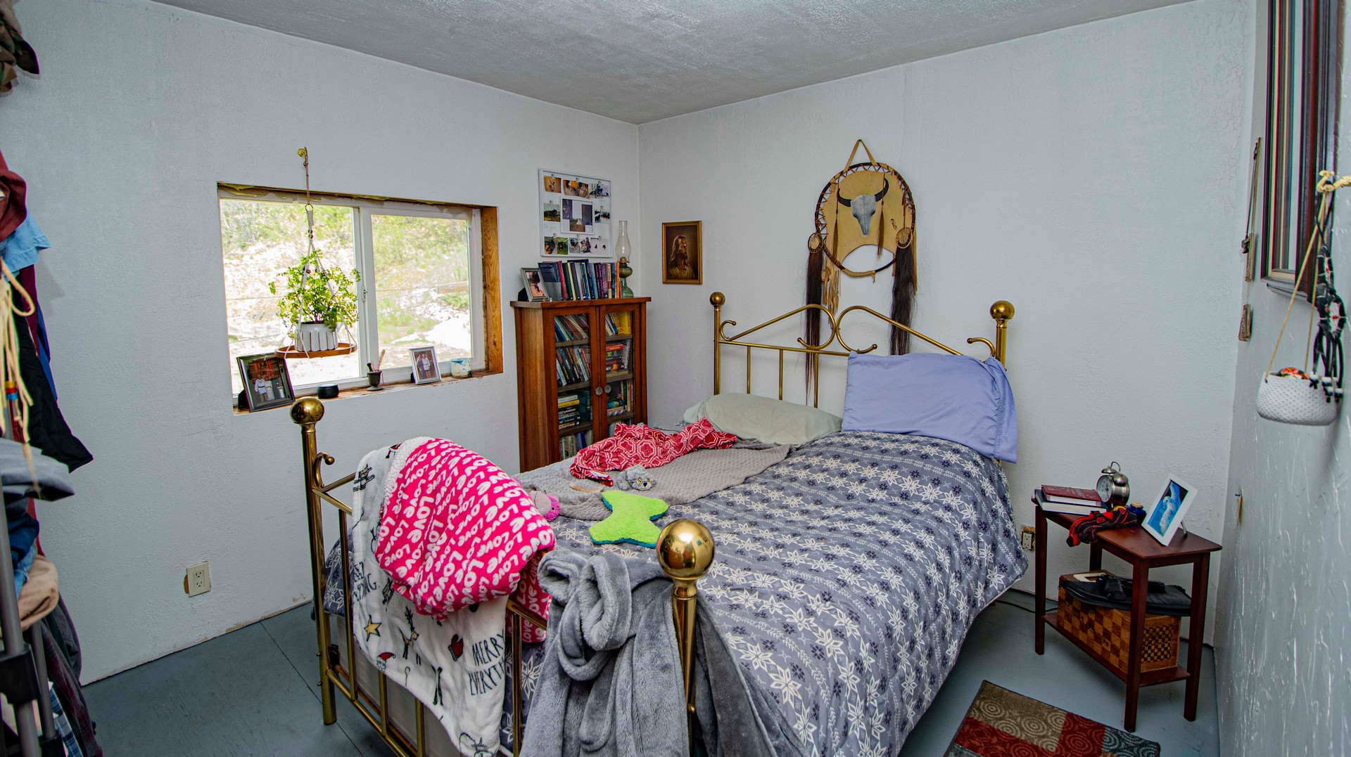 Naples, Idaho, 83847, United States, 2 Bedrooms Bedrooms, ,1 BathroomBathrooms,Residential,For Sale,1979957