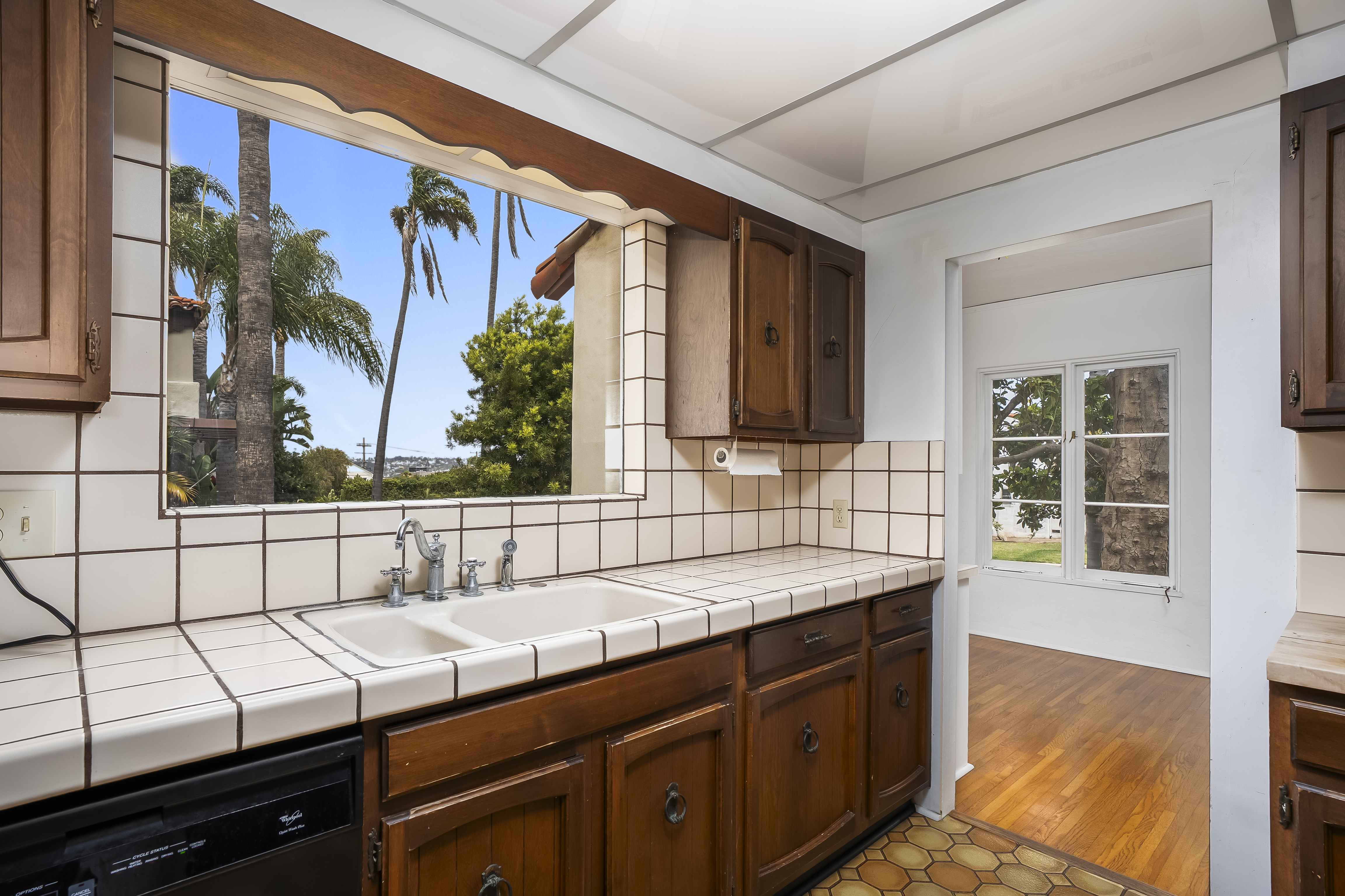  3702 Lotus Drive, San Diego, CA 92106 - 物件實景