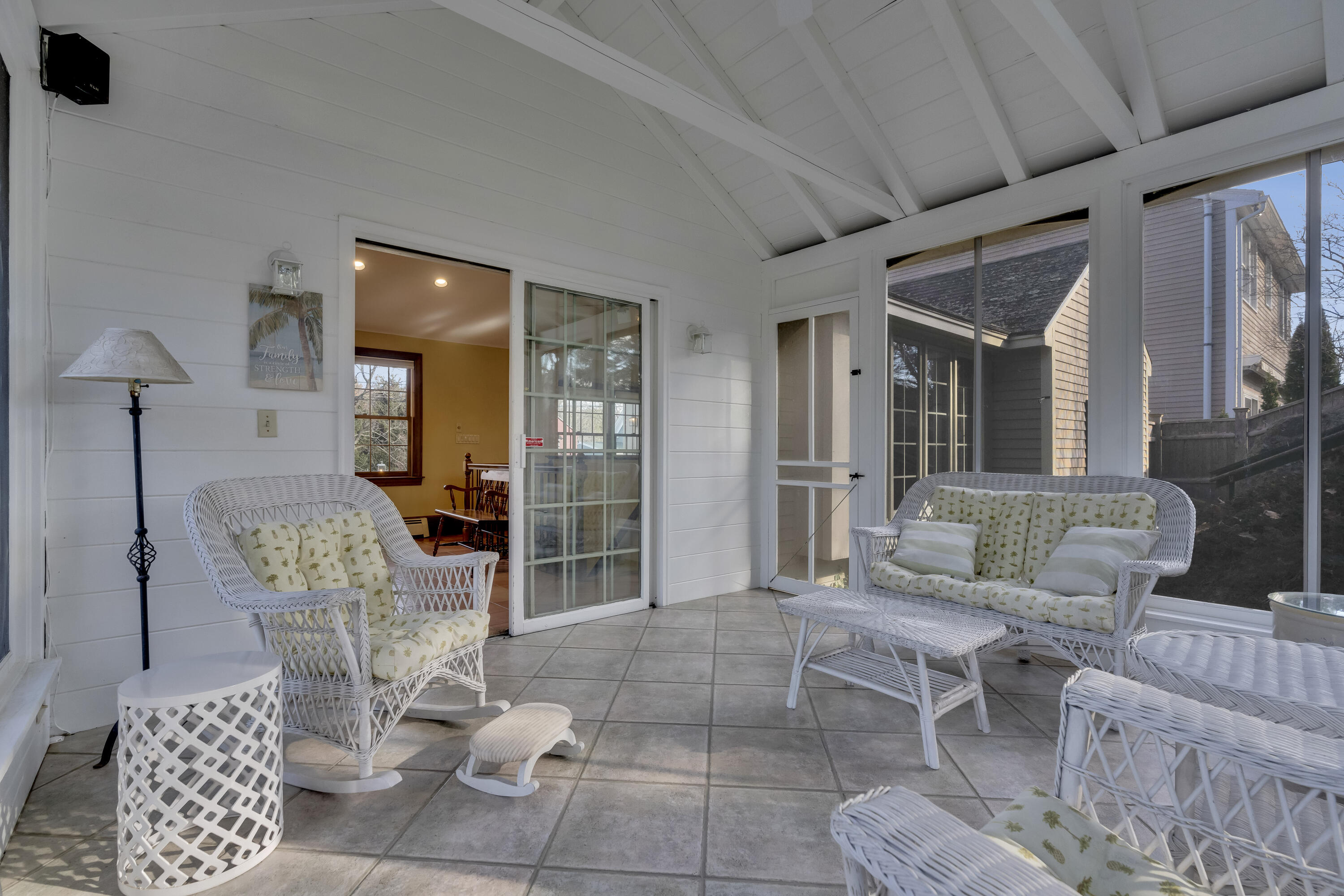 Biddeford, Maine, 04005, United States, 4 Bedrooms Bedrooms, ,2 BathroomsBathrooms,Residential,For Sale,1998354