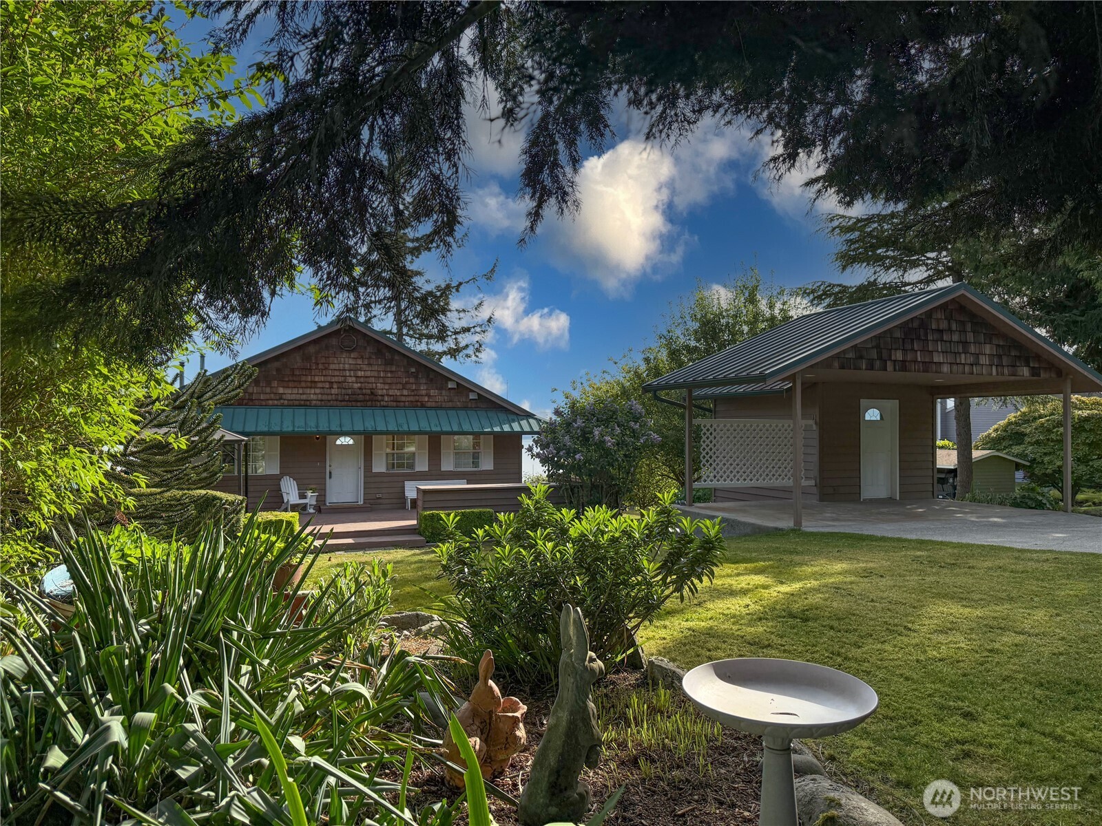 Hat Island, Washington, 98206, United States, 2 Bedrooms Bedrooms, ,2 BathroomsBathrooms,Residential,For Sale,1975923