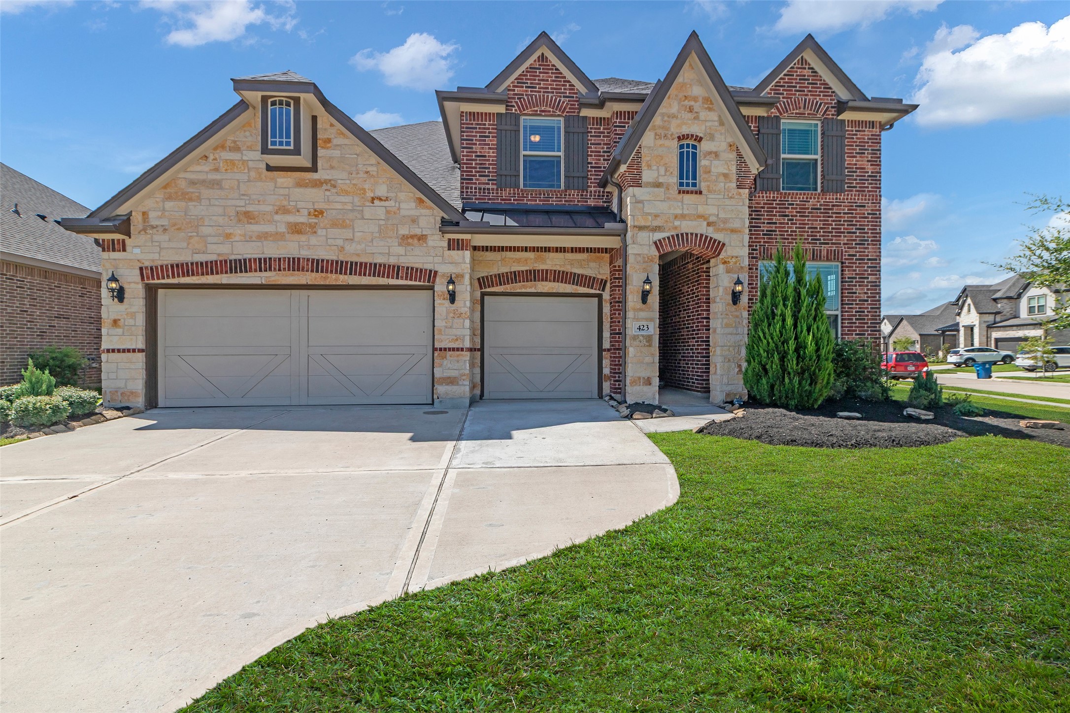 Webster, Texas, 77598, United States, 4 Bedrooms Bedrooms, ,4 BathroomsBathrooms,Residential,For Sale,1901174