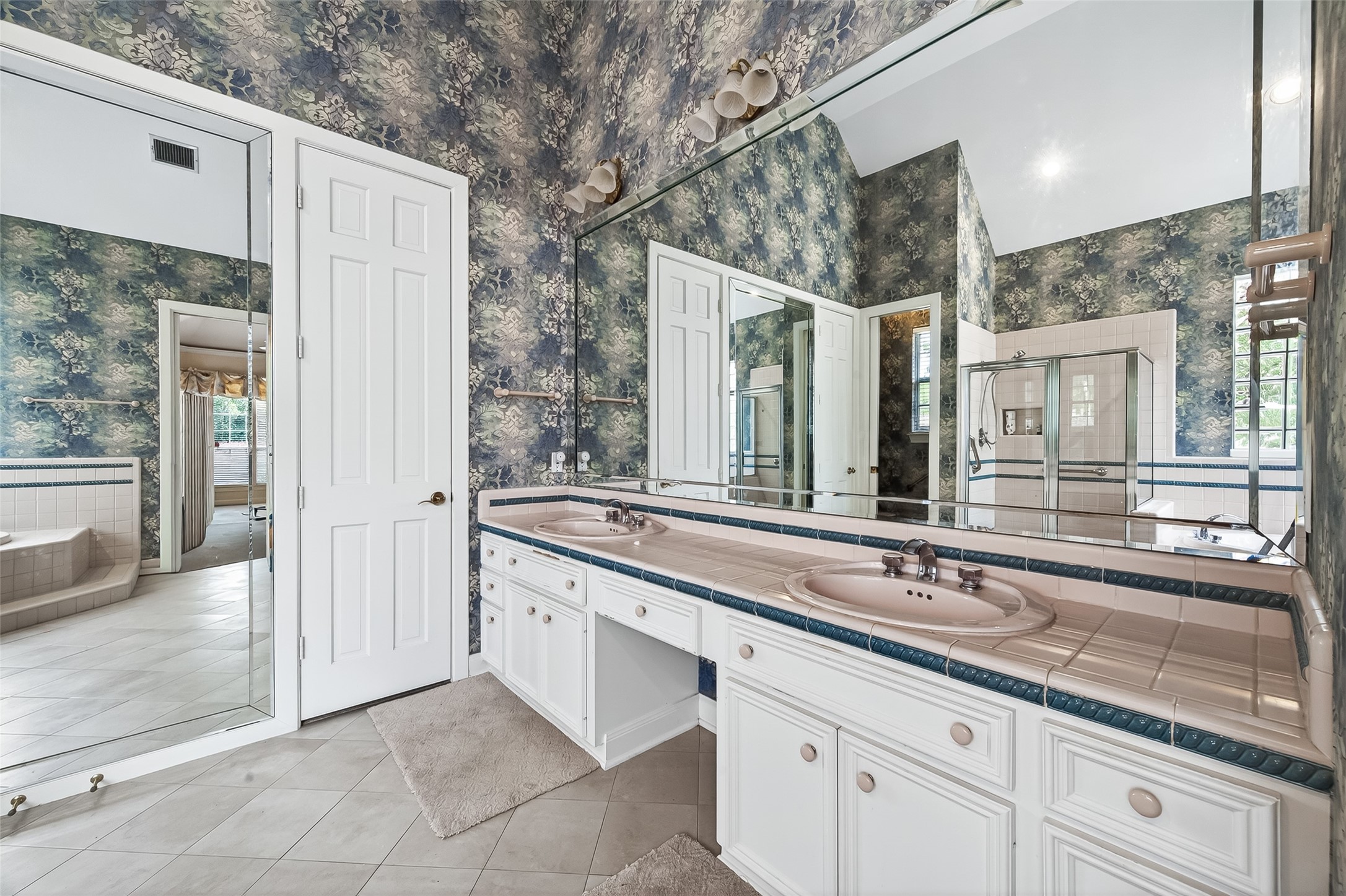  12130 Maple Rock Drive - 物件實景