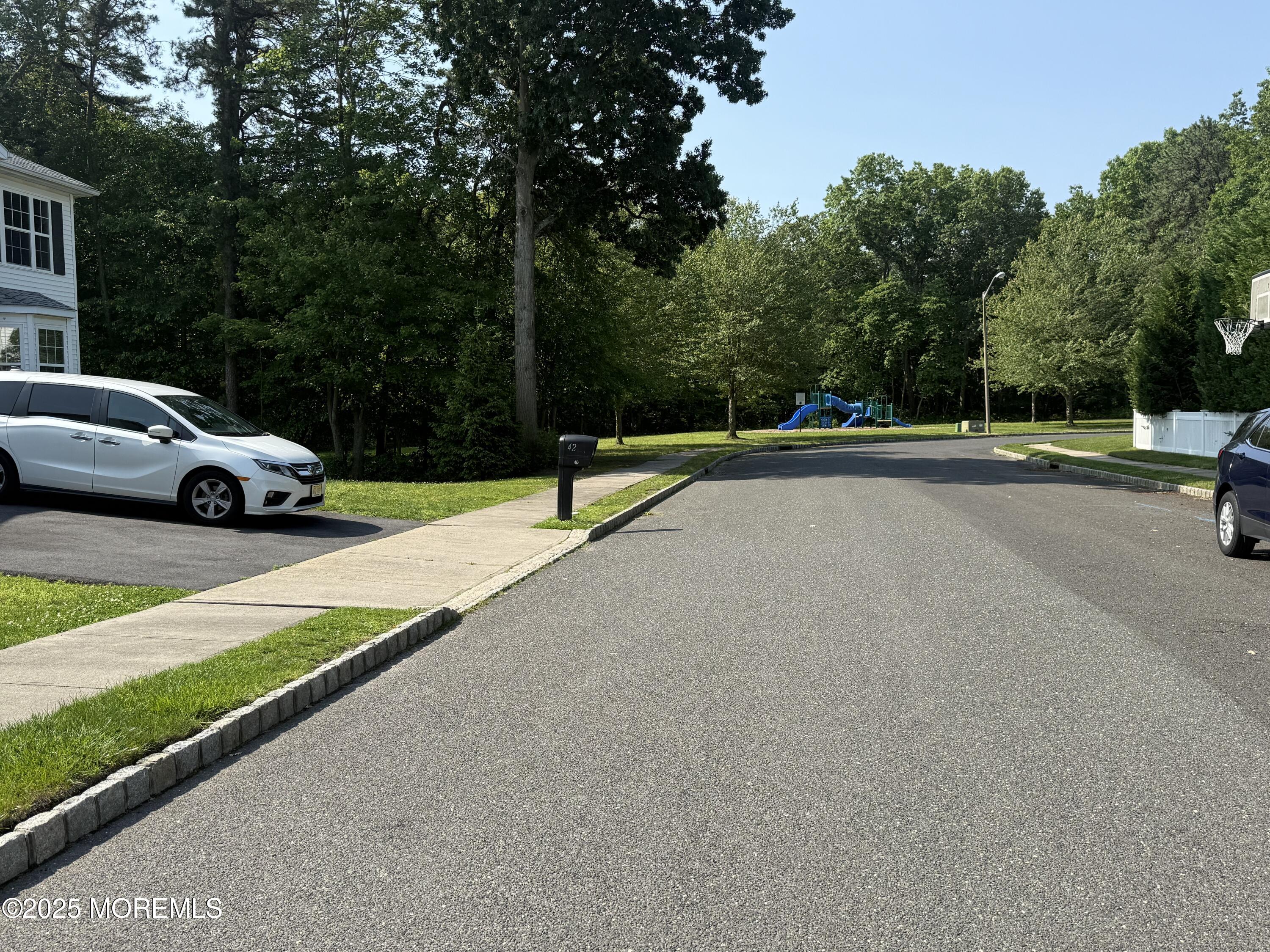 Howell, New Jersey, 07731, United States, 4 Bedrooms Bedrooms, ,3 BathroomsBathrooms,Residential,For Sale,1890794