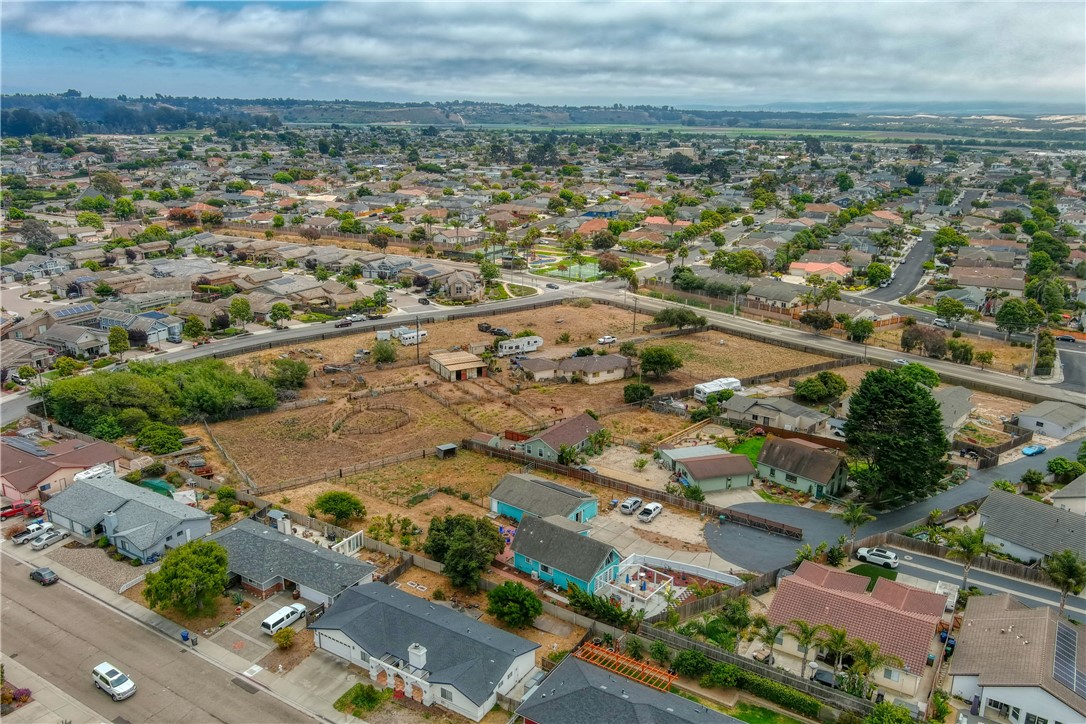 Grover Beach, California, 93433, United States, 3 Bedrooms Bedrooms, ,2 BathroomsBathrooms,Residential,For Sale,1899547