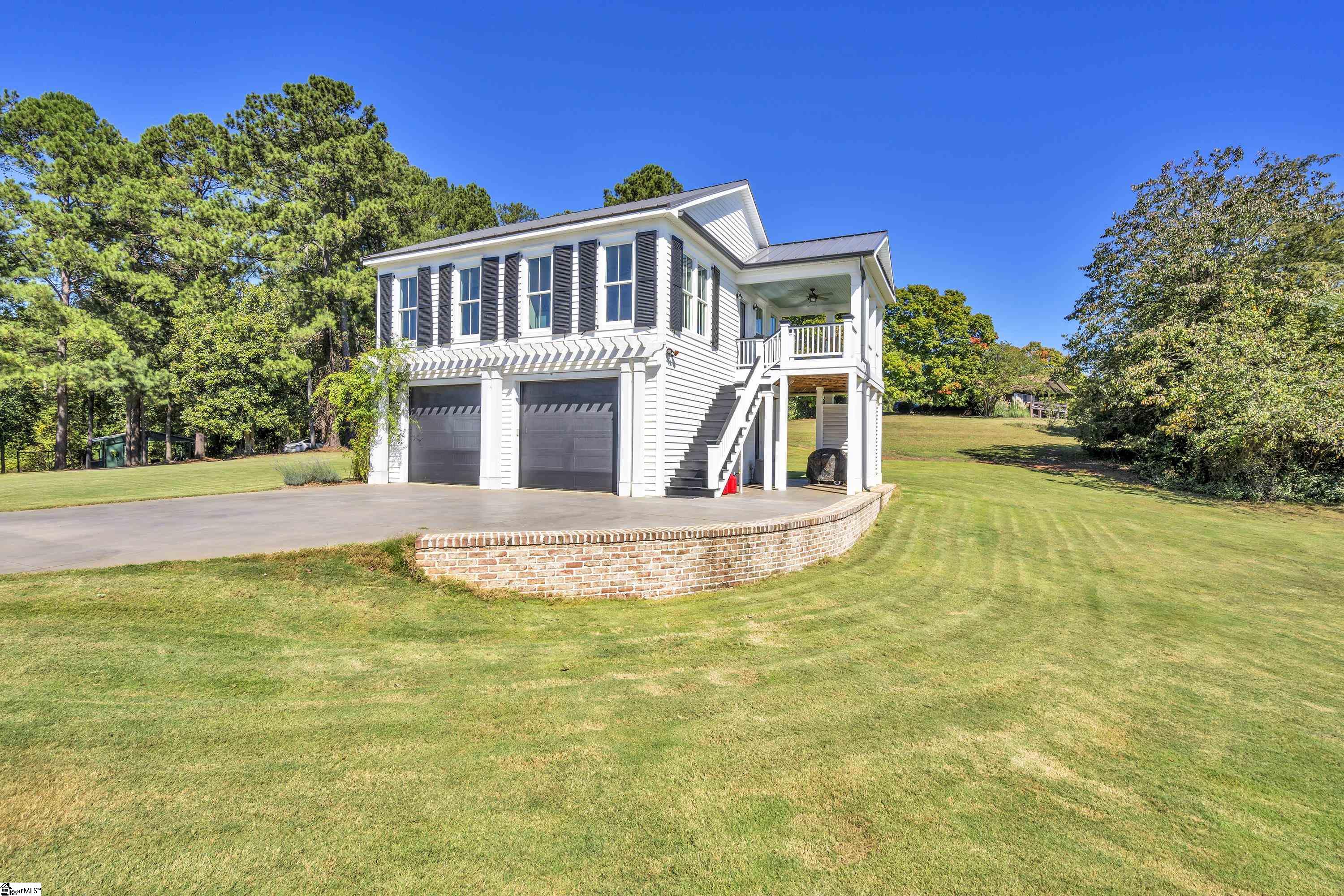 Townville, South Carolina, 29689, United States, 7 Bedrooms Bedrooms, ,7 BathroomsBathrooms,Residential,For Sale,1995910