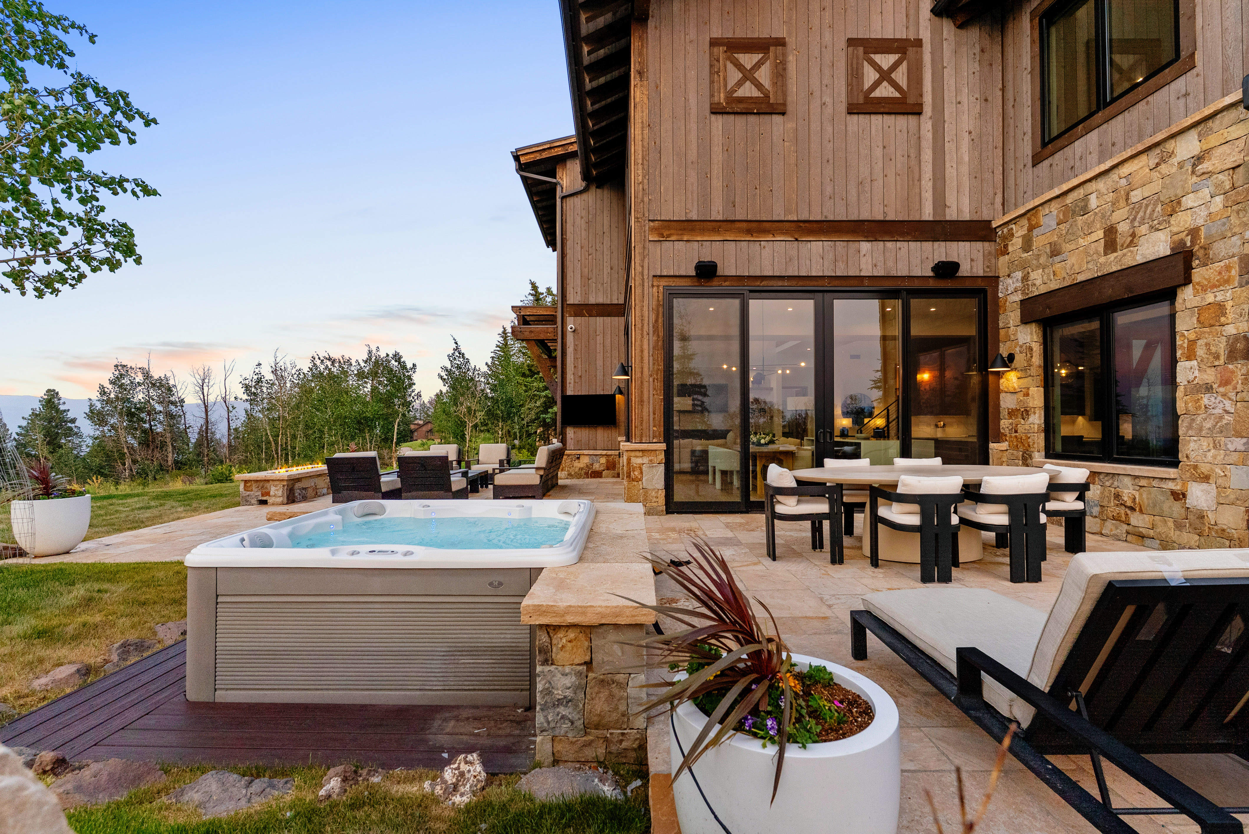  Mountain Modern Luxury Meets Effortless Cordillera Living at 145 Gore Trail - 物件實景