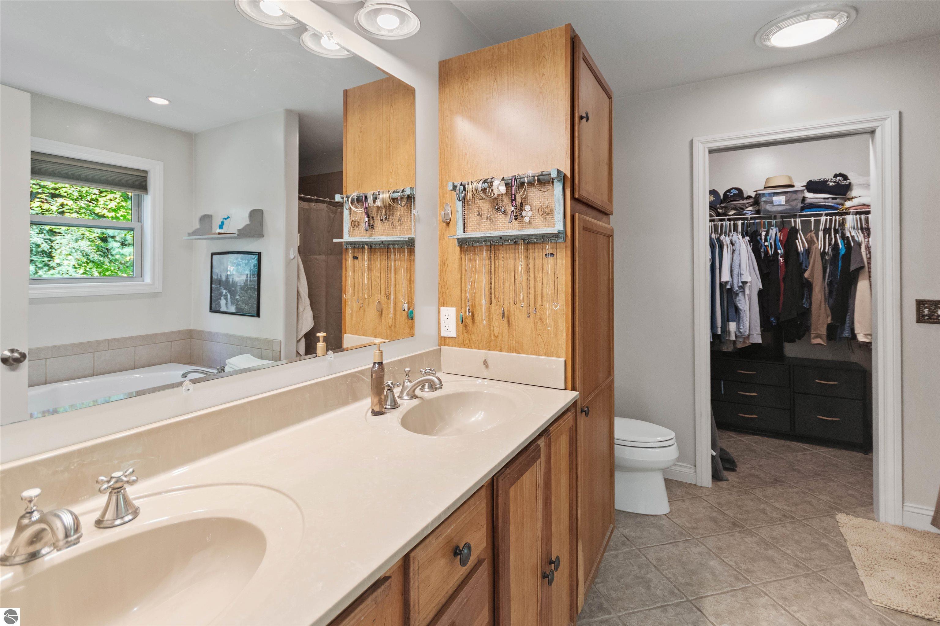 Traverse City, Michigan, 49685, United States, 5 Bedrooms Bedrooms, ,2 BathroomsBathrooms,Residential,For Sale,1960952