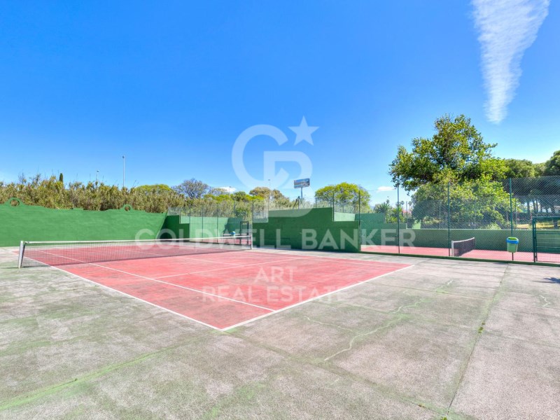 Estepona, Andalusia, ES, 2 Bedrooms Bedrooms, ,2 BathroomsBathrooms,Residential,For Sale,1827063