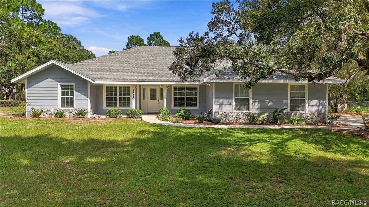 Columbine Ave, Homosassa, FL 34448