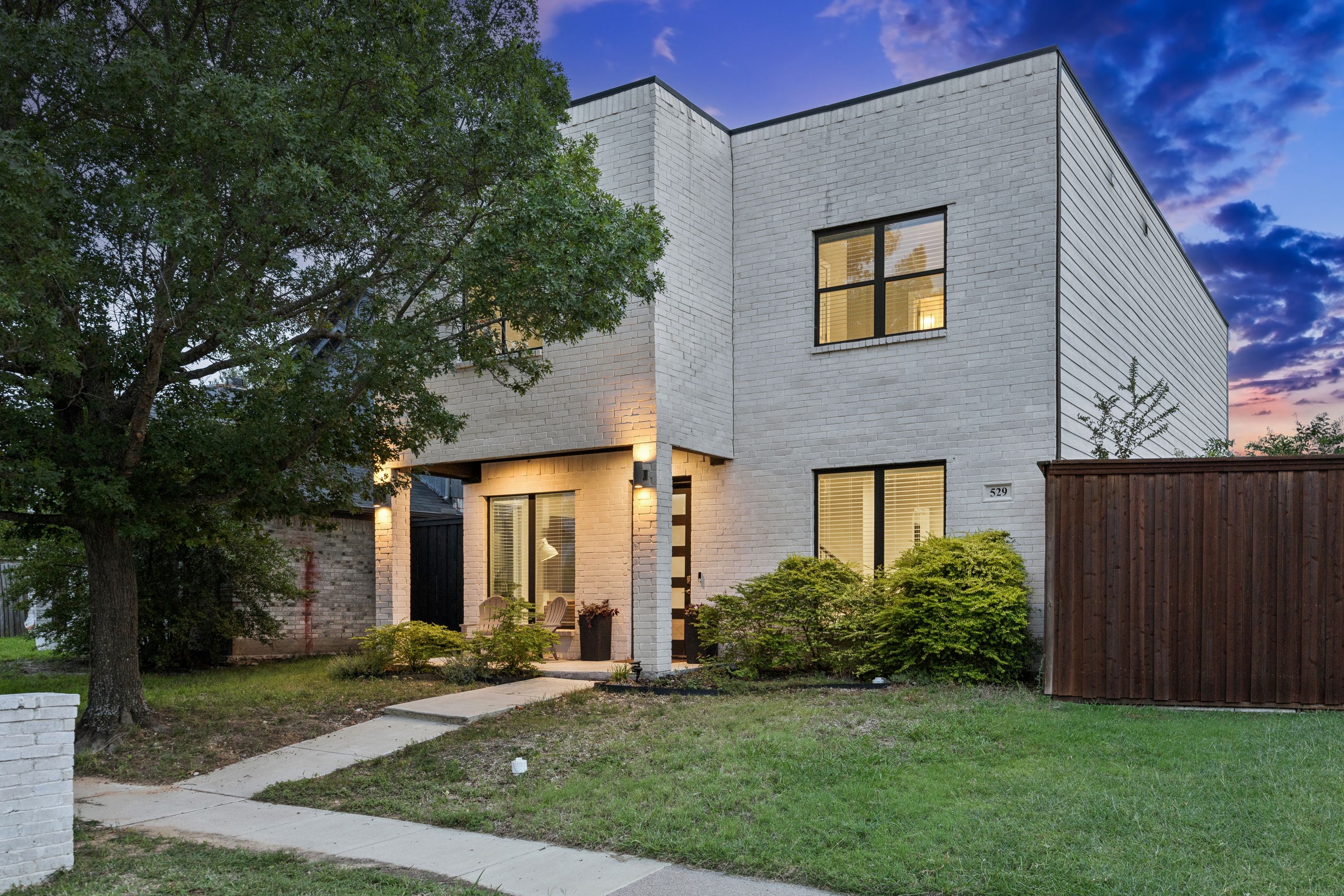  Rare Newer Multi Gen Living with Room to Grow - 物件實景