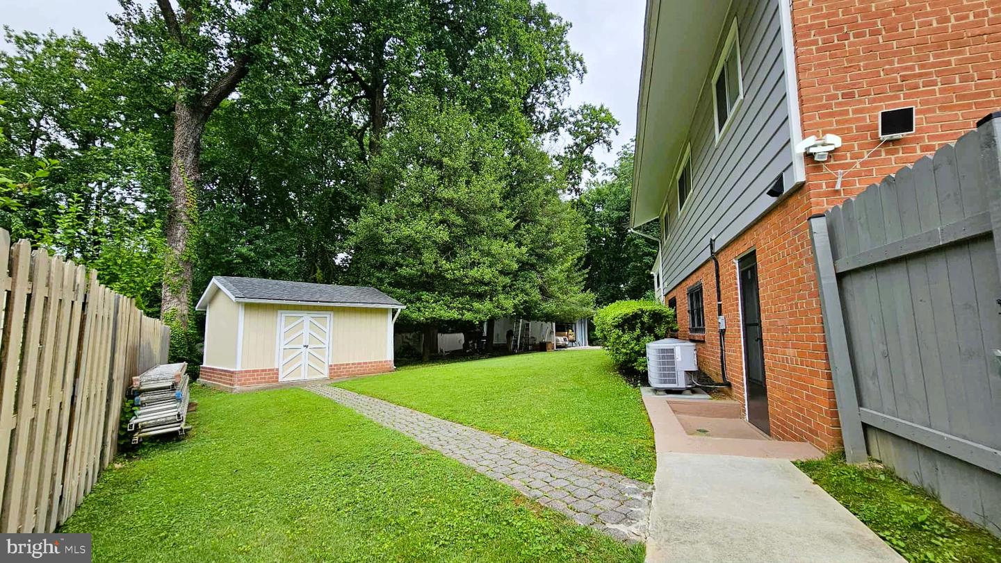 Annandale, Virginia, 22003, United States, 4 Bedrooms Bedrooms, ,3 BathroomsBathrooms,Residential,For Sale,1866164
