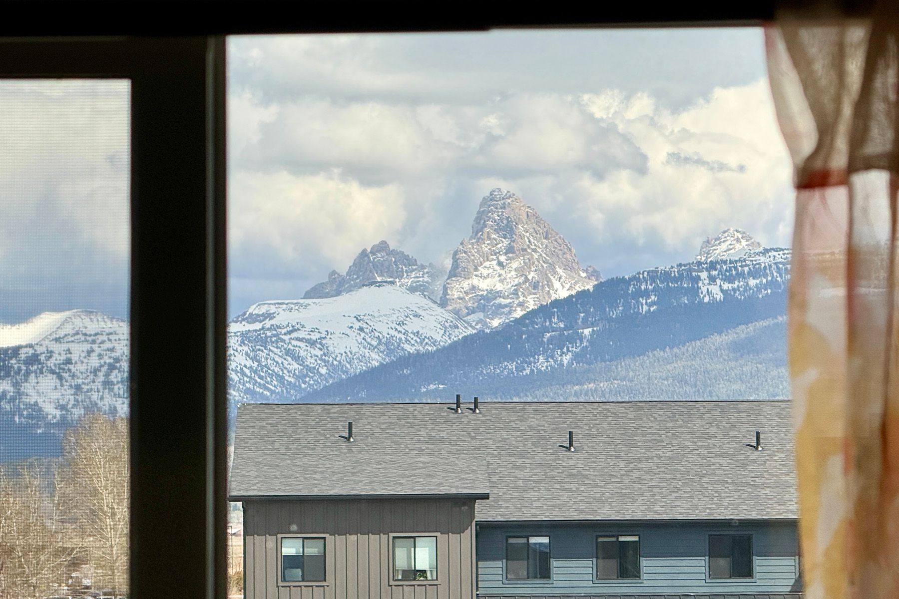  Hubbard Way - 物件實景