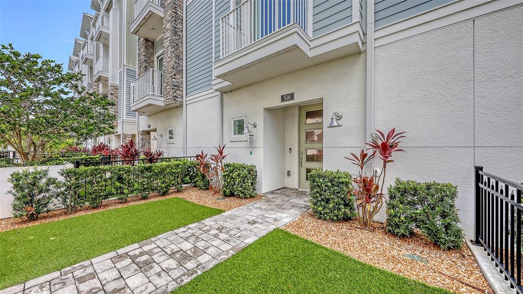 Sarasota, Florida, 34236, United States, 3 Bedrooms Bedrooms, ,4 BathroomsBathrooms,Residential,For Sale,1986560