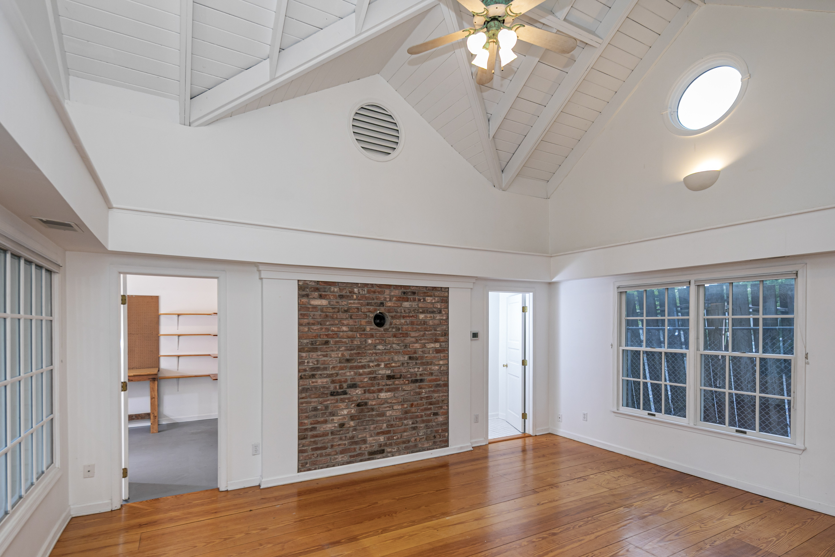  Historic Charm and a Hidden Studio in the Heart of Pennington - 物件實景