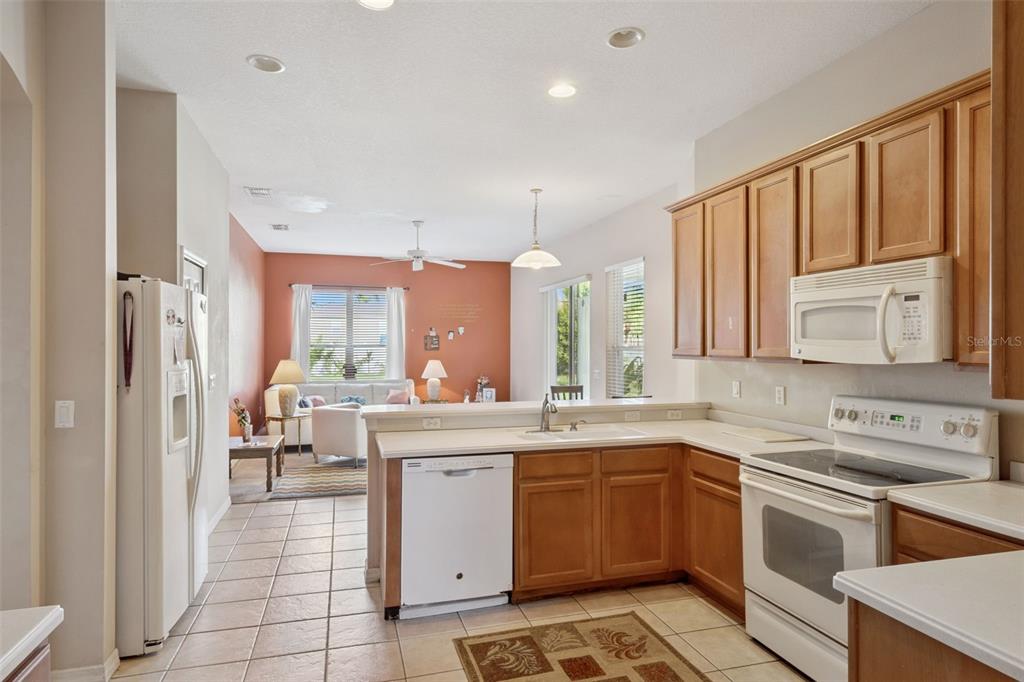 Winter Garden, Florida, 34787, United States, 4 Bedrooms Bedrooms, ,2 BathroomsBathrooms,Residential,For Sale,1961513