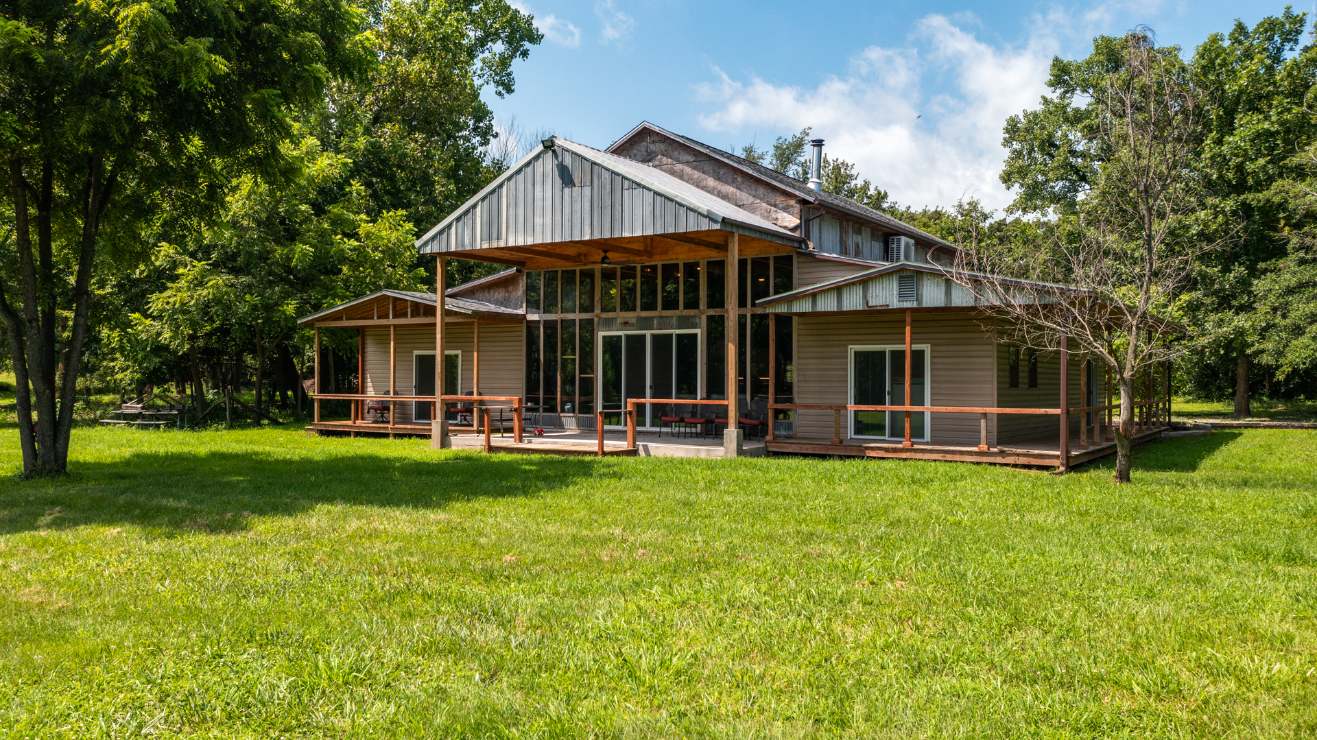 Sawyerville, Illinois, 62085, United States, 3 Bedrooms Bedrooms, ,3 BathroomsBathrooms,Residential,For Sale,1983807