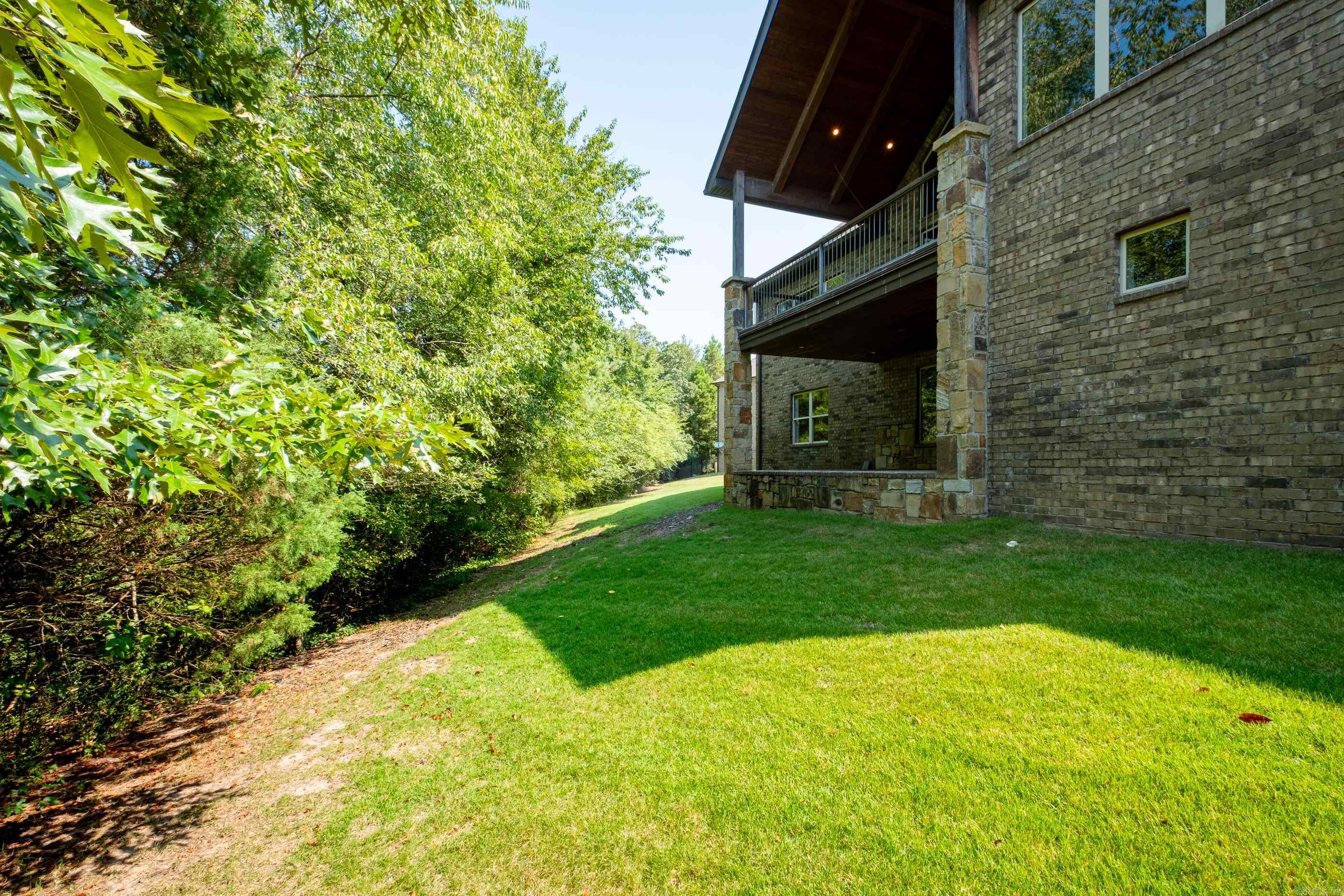 Little Rock, Arkansas, 72211, United States, 4 Bedrooms Bedrooms, ,5 BathroomsBathrooms,Residential,For Sale,1989336