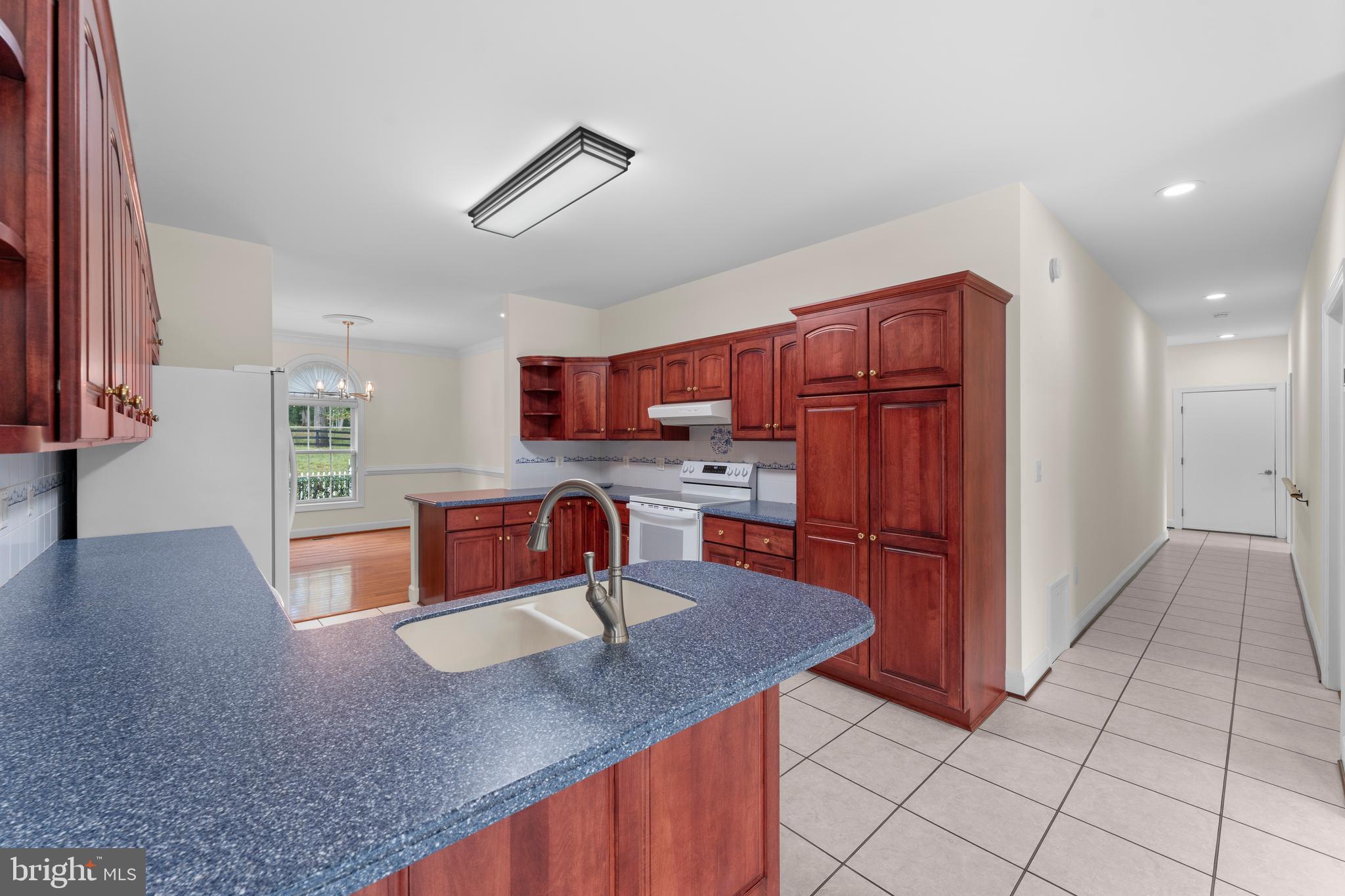 Reva, Virginia, 22735, United States, 4 Bedrooms Bedrooms, ,4 BathroomsBathrooms,Residential,For Sale,1983149