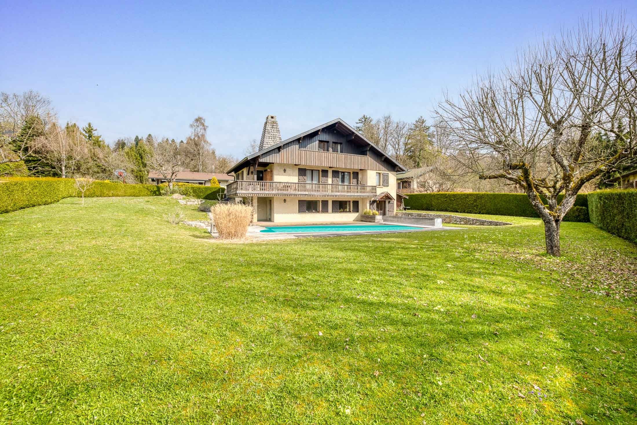  House with swimming pool in Pringy - 物件實景