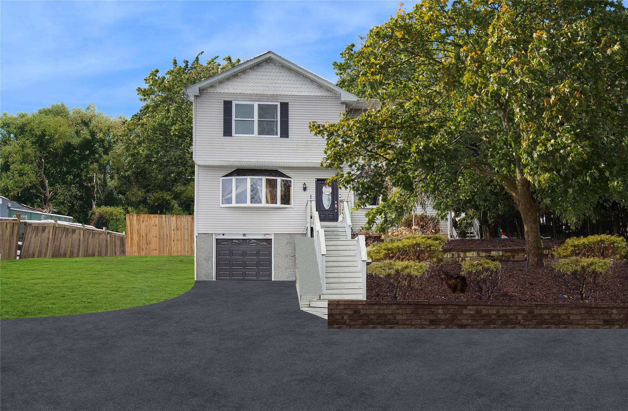 Garnerville, New York, 10923, United States, 5 Bedrooms Bedrooms, ,2 BathroomsBathrooms,Residential,For Sale,1927826