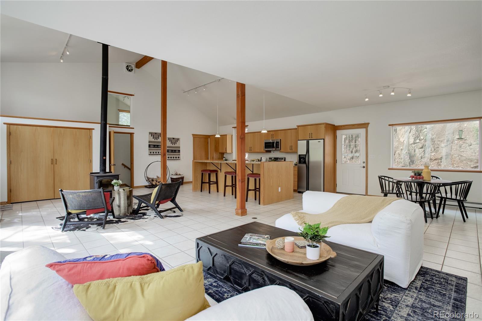 Littleton, Colorado, 80127, United States, 3 Bedrooms Bedrooms, ,2 BathroomsBathrooms,Residential,For Sale,1846692
