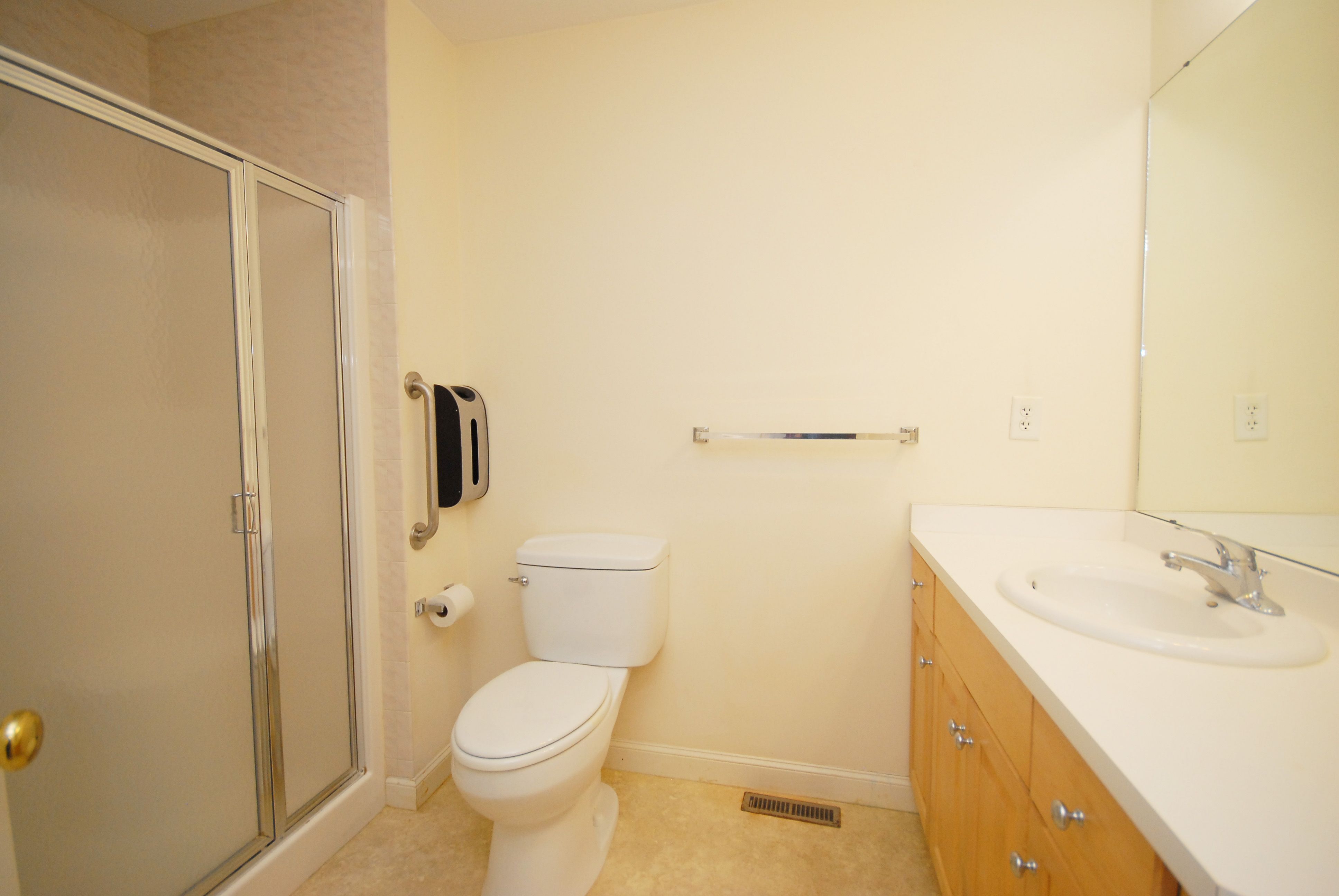  4 Autumn Drive, Unit B, Hudson, MA 01749 - 物件實景