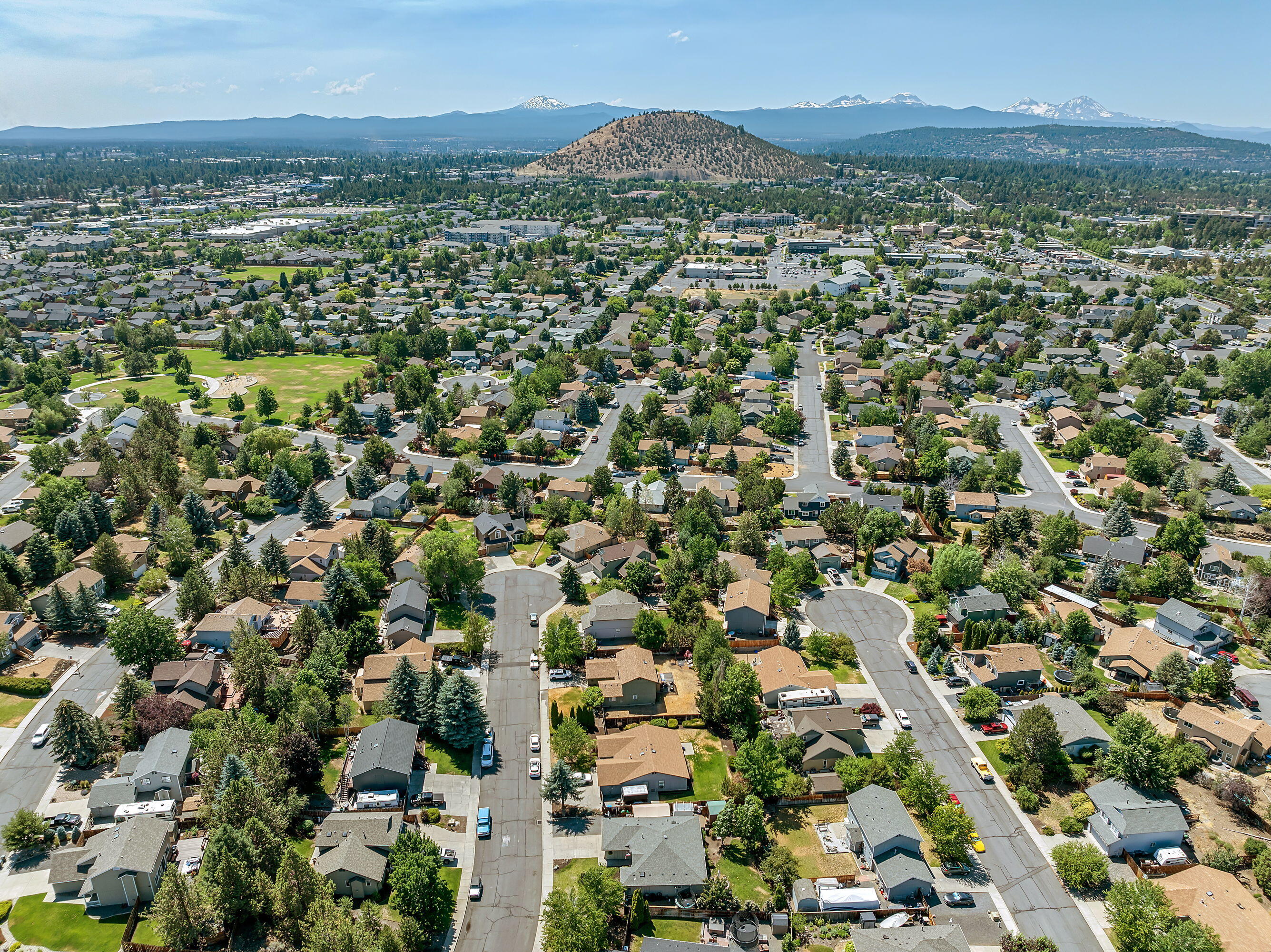 Bend, Oregon, 97701, United States, 3 Bedrooms Bedrooms, ,2 BathroomsBathrooms,Residential,For Sale,1697036