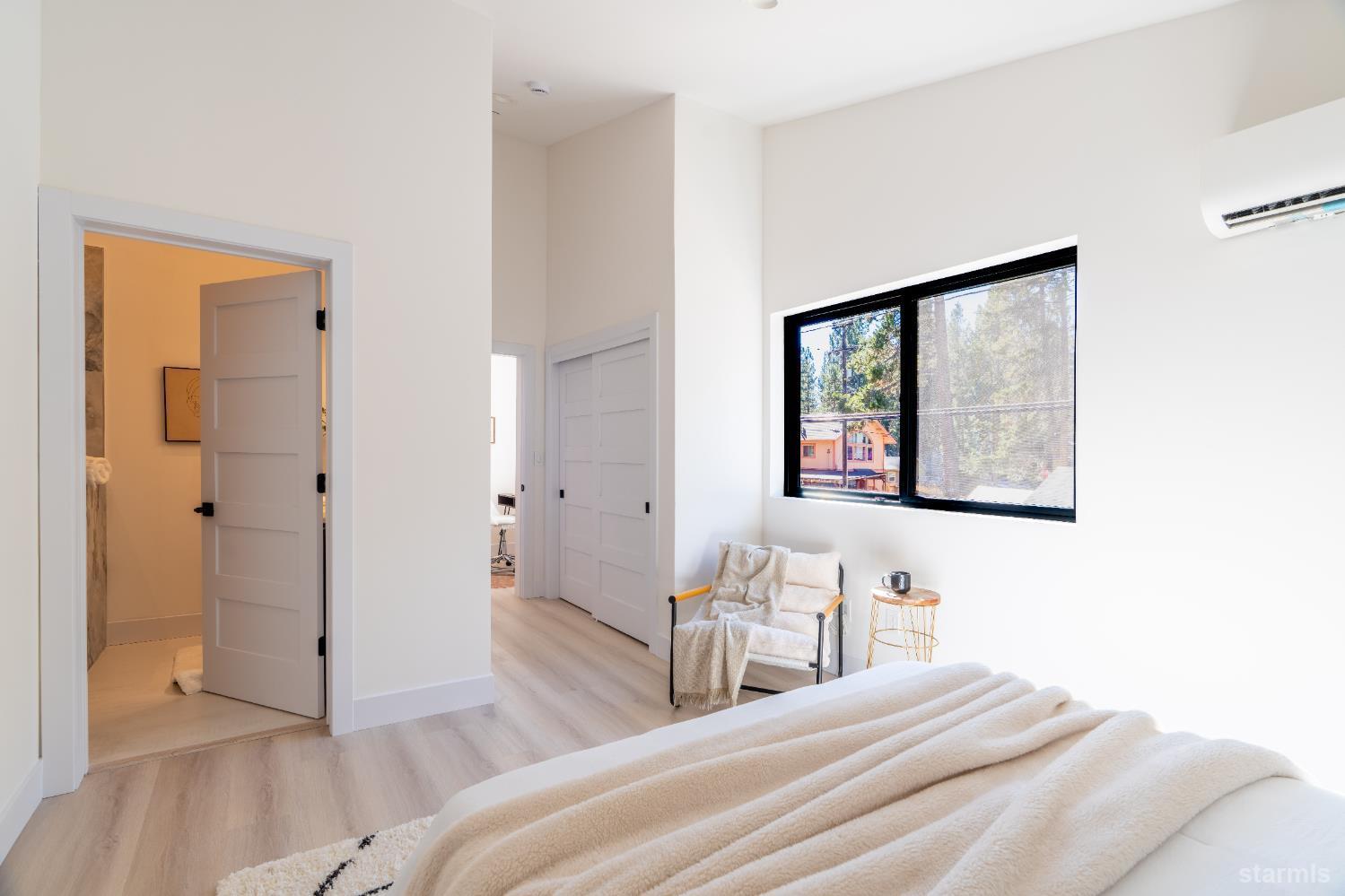 South Lake Tahoe, California, 96150, United States, 3 Bedrooms Bedrooms, ,3 BathroomsBathrooms,Residential,For Sale,1988066