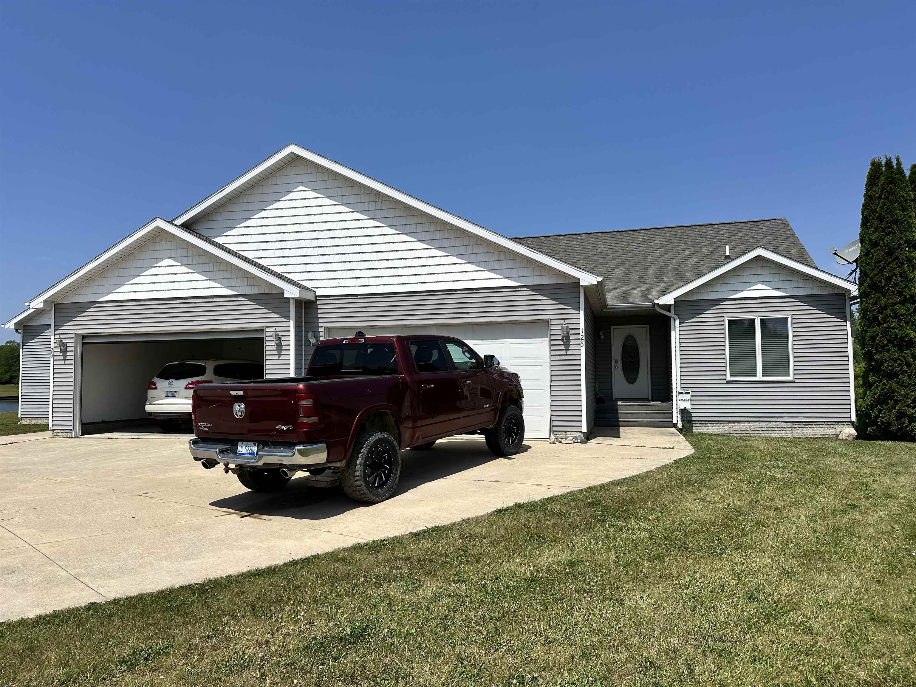 Beaverton, Michigan, 48612, United States, 6 Bedrooms Bedrooms, ,4 BathroomsBathrooms,Residential,For Sale,1872722
