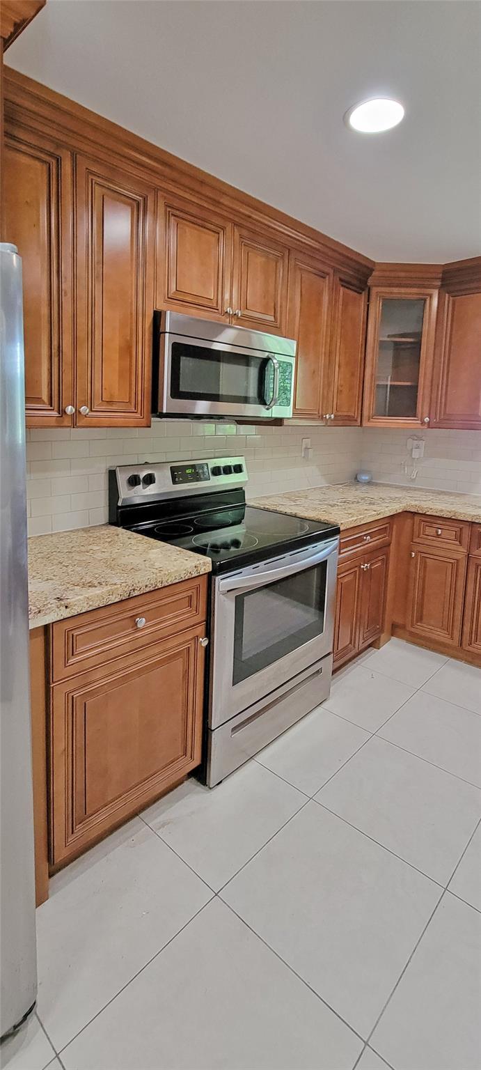 Oakland Park, Florida, 33334, United States, 4 Bedrooms Bedrooms, ,3 BathroomsBathrooms,Residential,For Sale,1976446