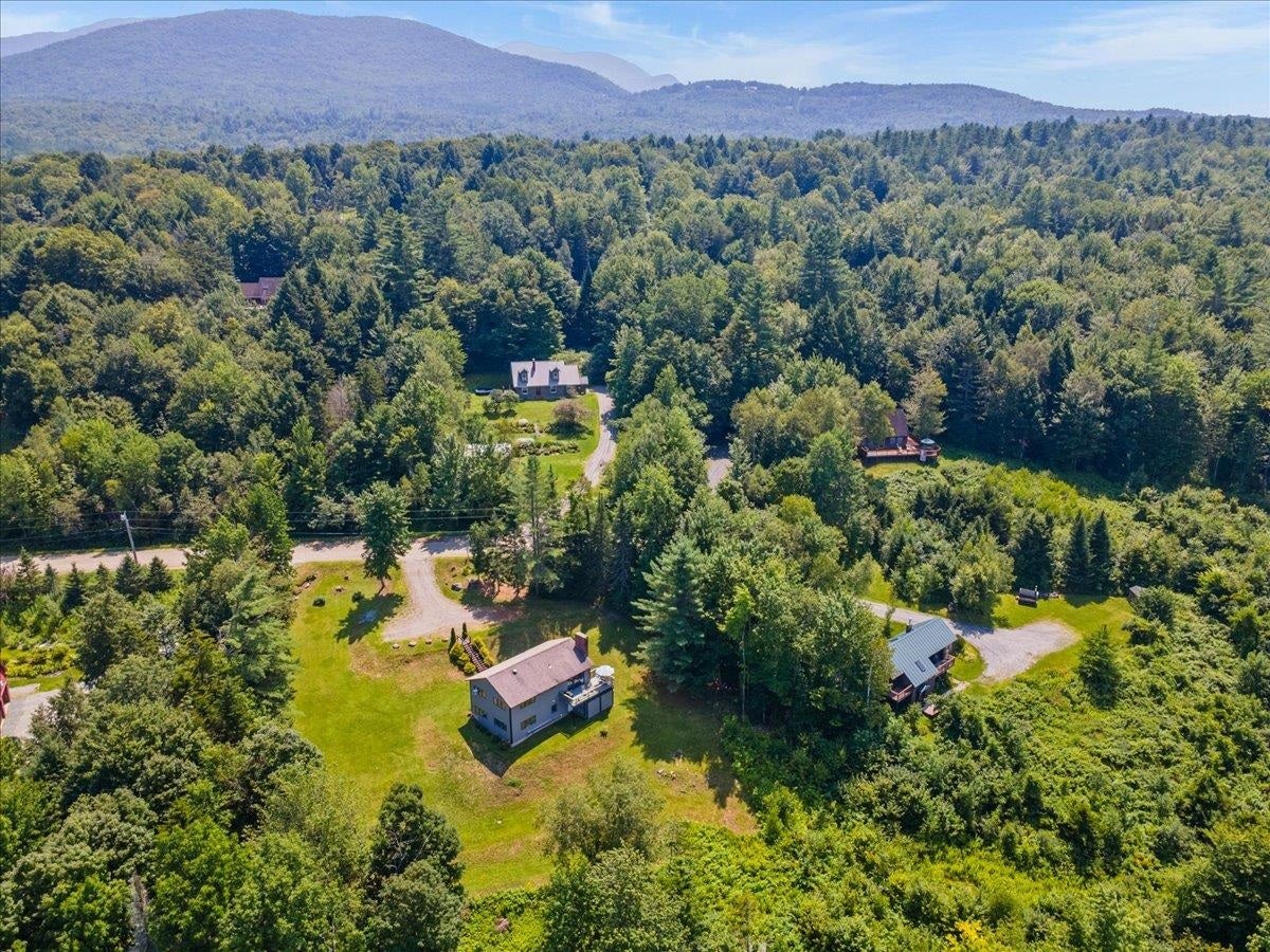 Stowe, Vermont, 05672, United States, 3 Bedrooms Bedrooms, ,2 BathroomsBathrooms,Residential,For Sale,1907047