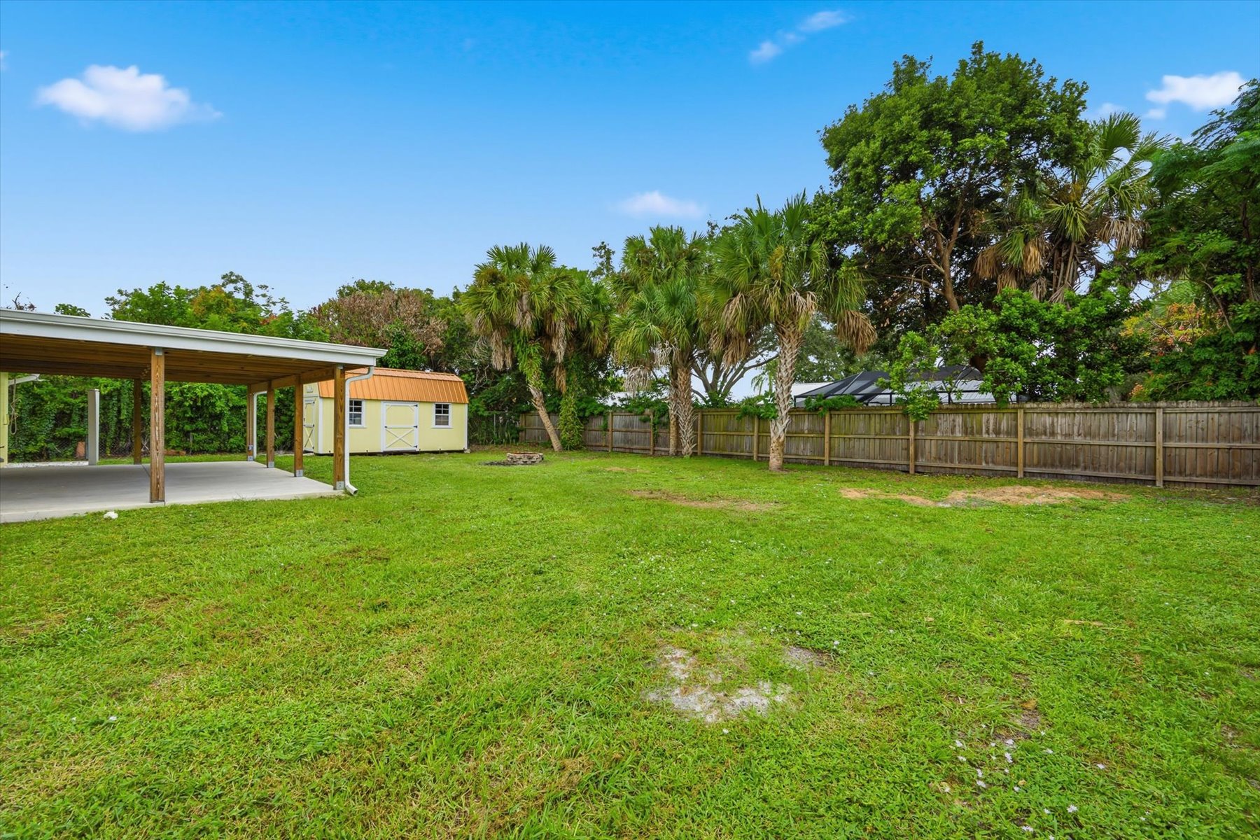  446 Coral Drive, Melbourne, FL, 32935 - 物件實景