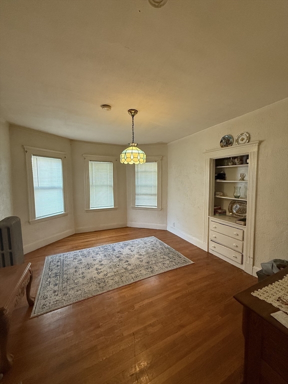 Medford, Massachusetts, 02155, United States, 7 Bedrooms Bedrooms, ,3 BathroomsBathrooms,Residential,For Sale,1922375