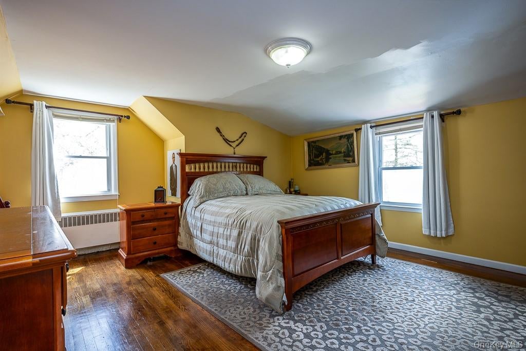 White Plains, New York, 10607, United States, 4 Bedrooms Bedrooms, ,2 BathroomsBathrooms,Residential,For Sale,1986046